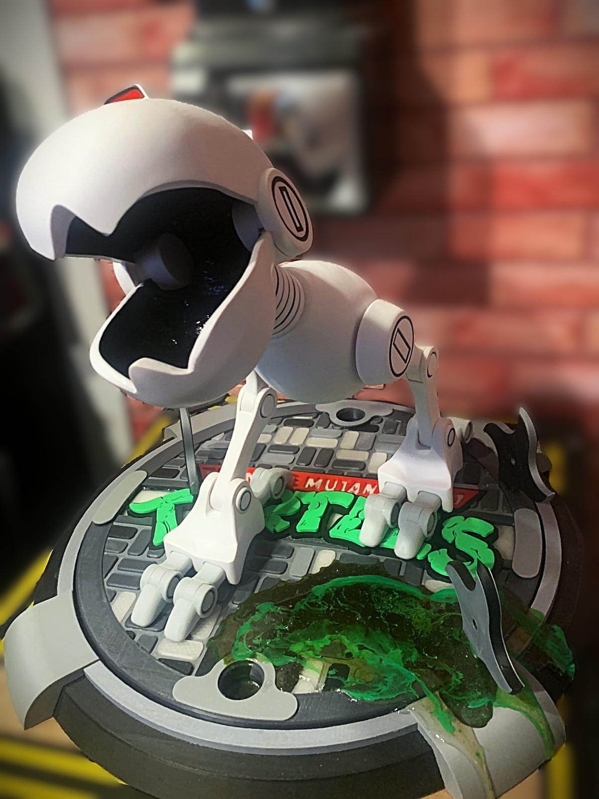 Life Size TMNT Mouser Robot
