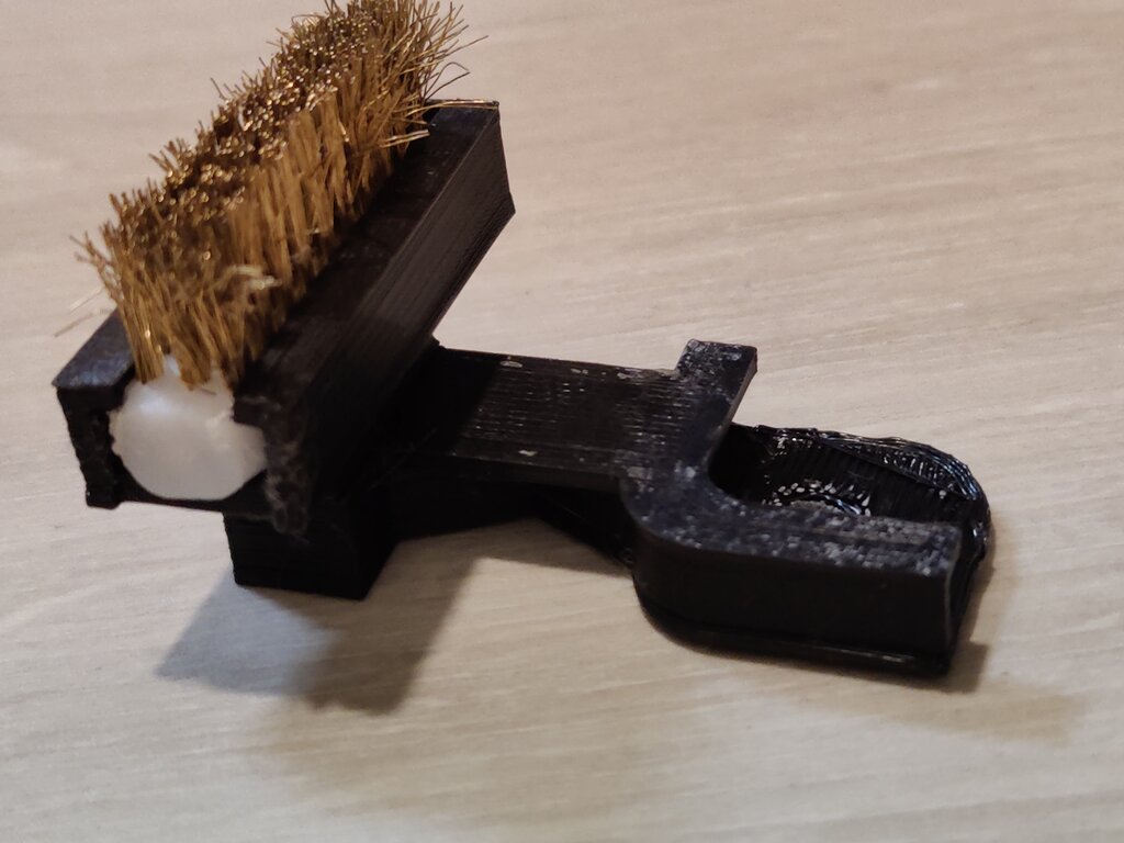 Auto nozzle brush cleaner for Ender 3 S1