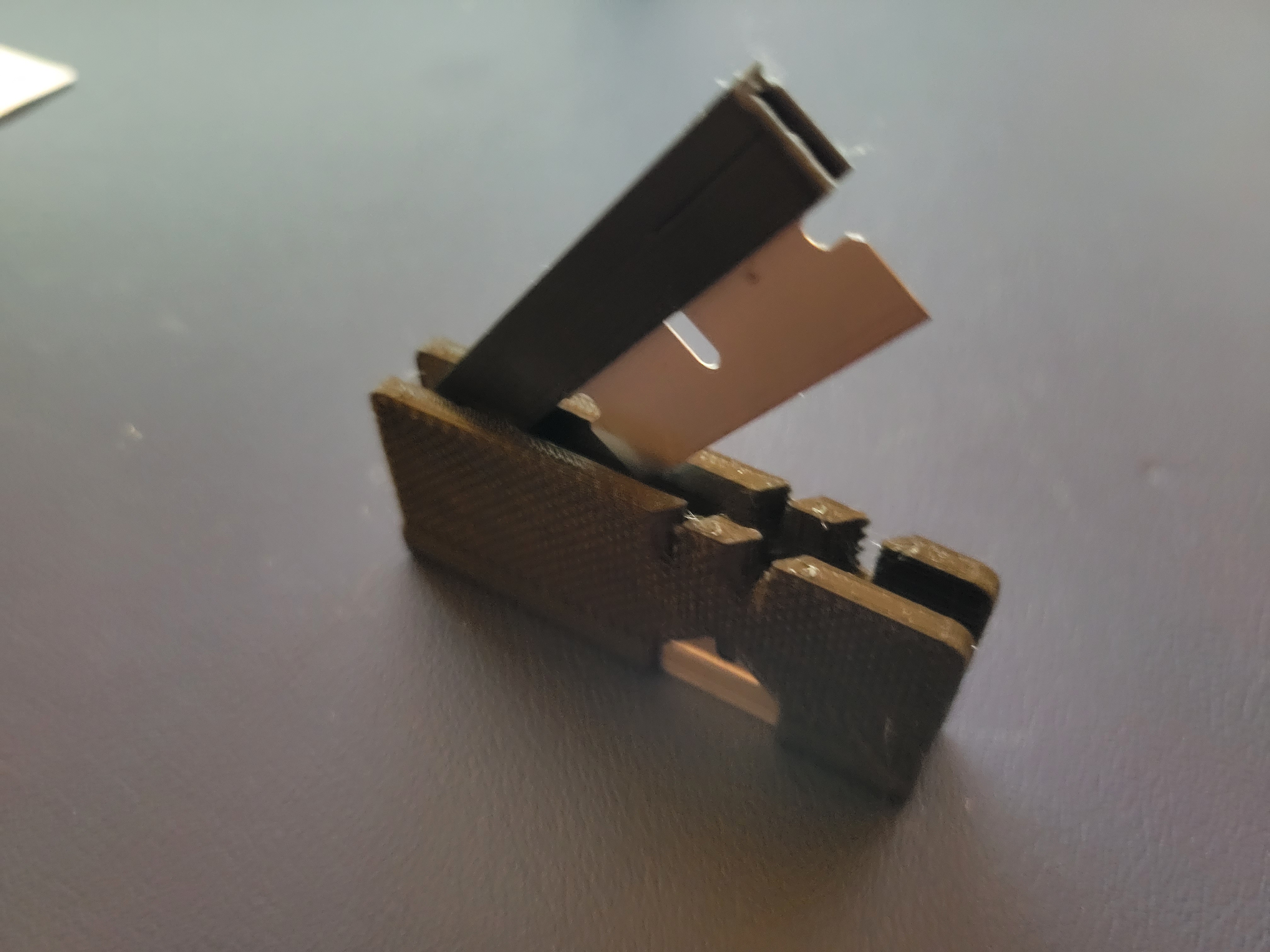 Folding Razor Blade Cutter with 45 or 68 Degree Notch for Filament