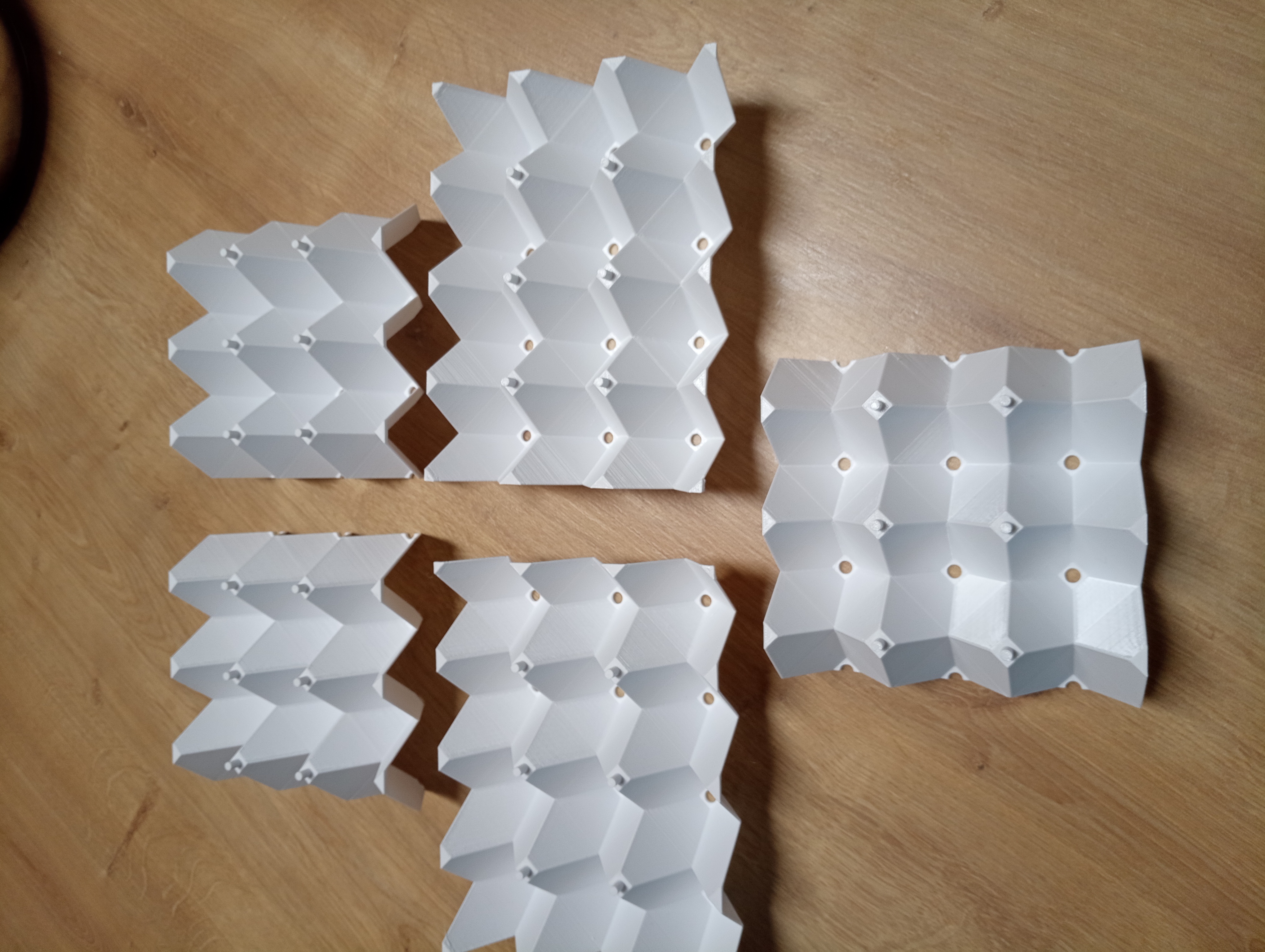 Miniatura 4 do modelo 3D Stackable Egg Holder