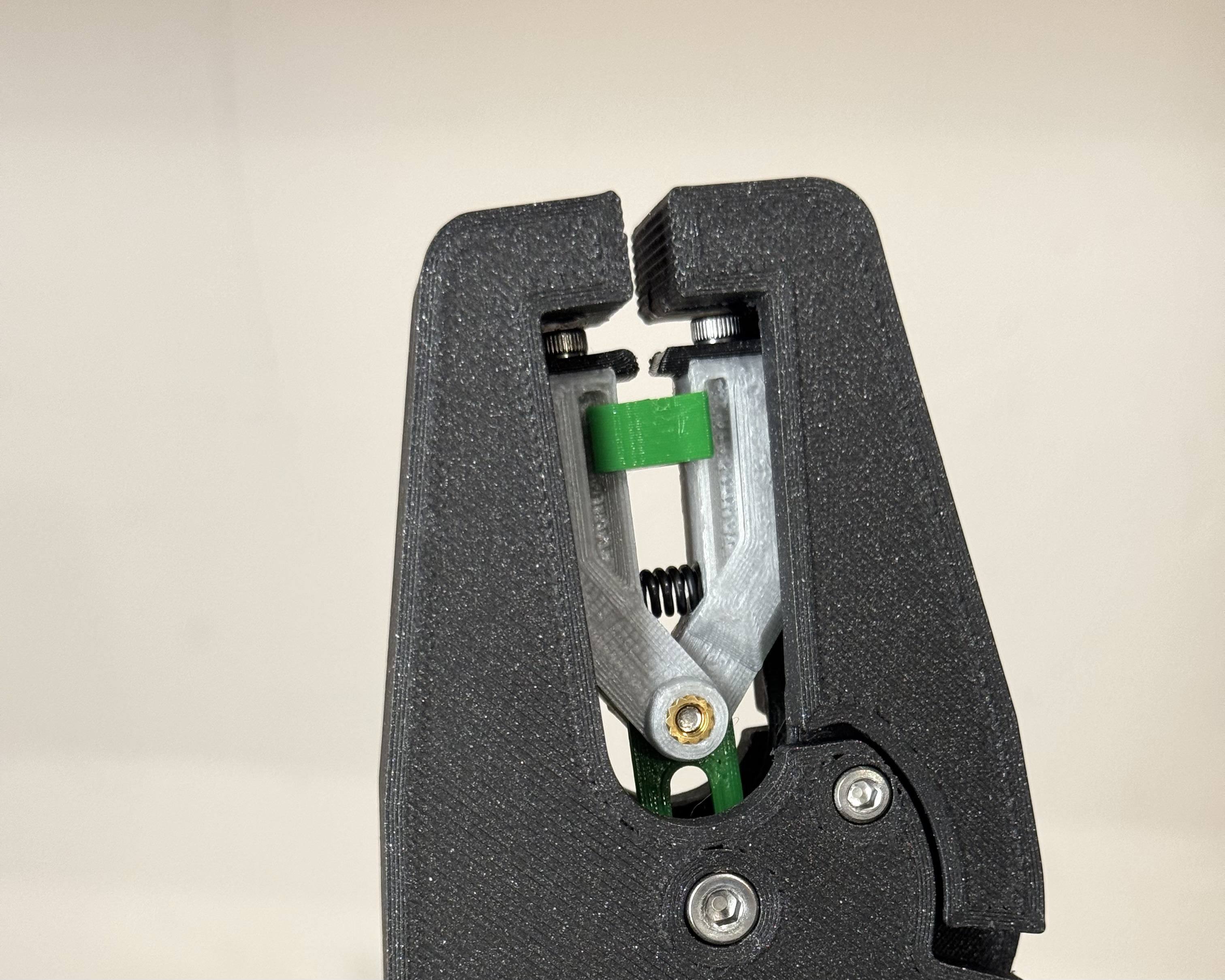 Miniatura 31 do modelo 3D Wire Stripper Pro – Functional Maker Tool