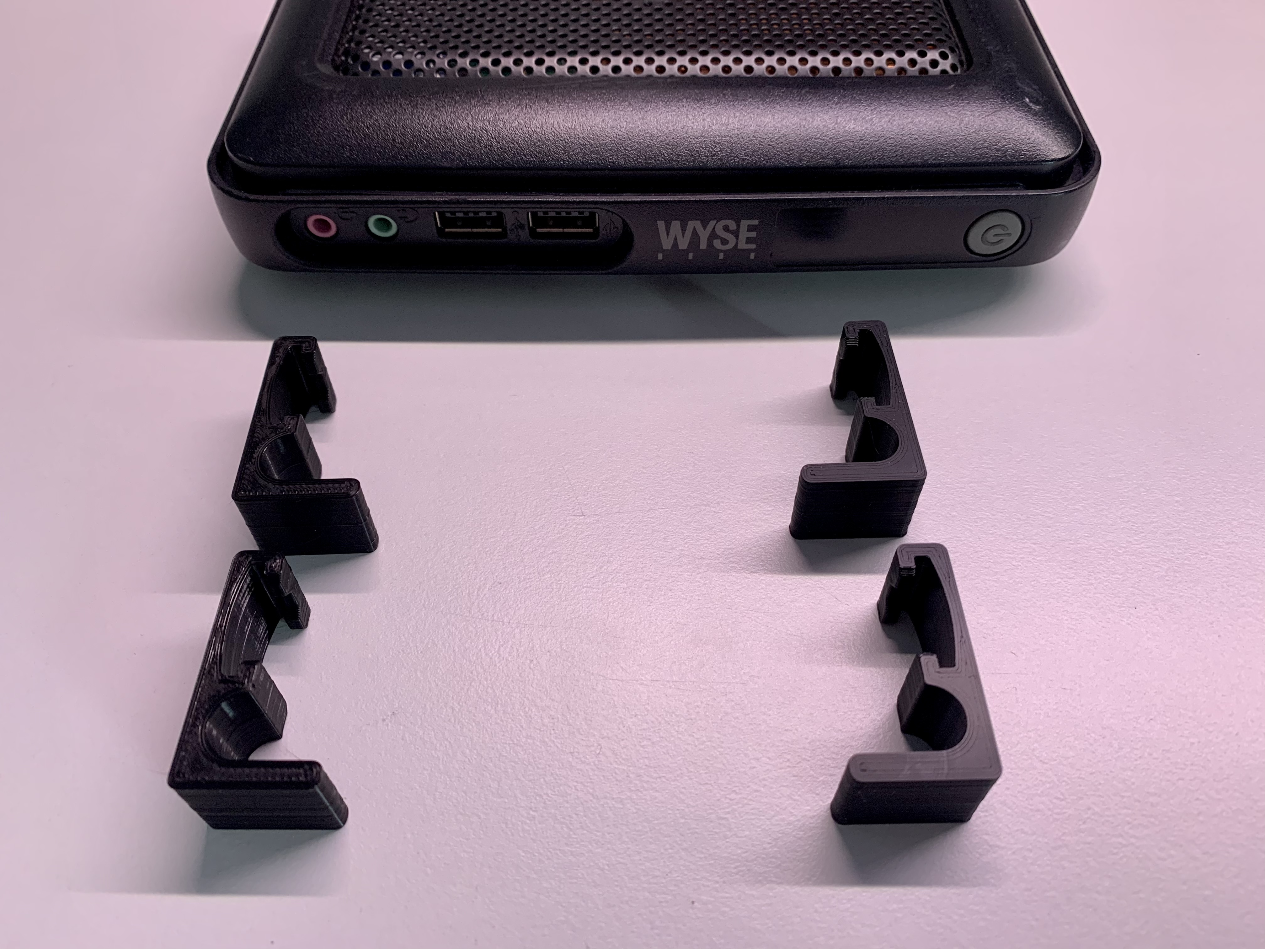 Wyse C10LE feets — miniatura 2