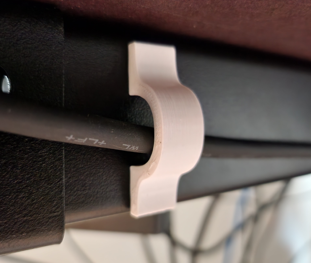 Magnetic Cable Organizer/Clip