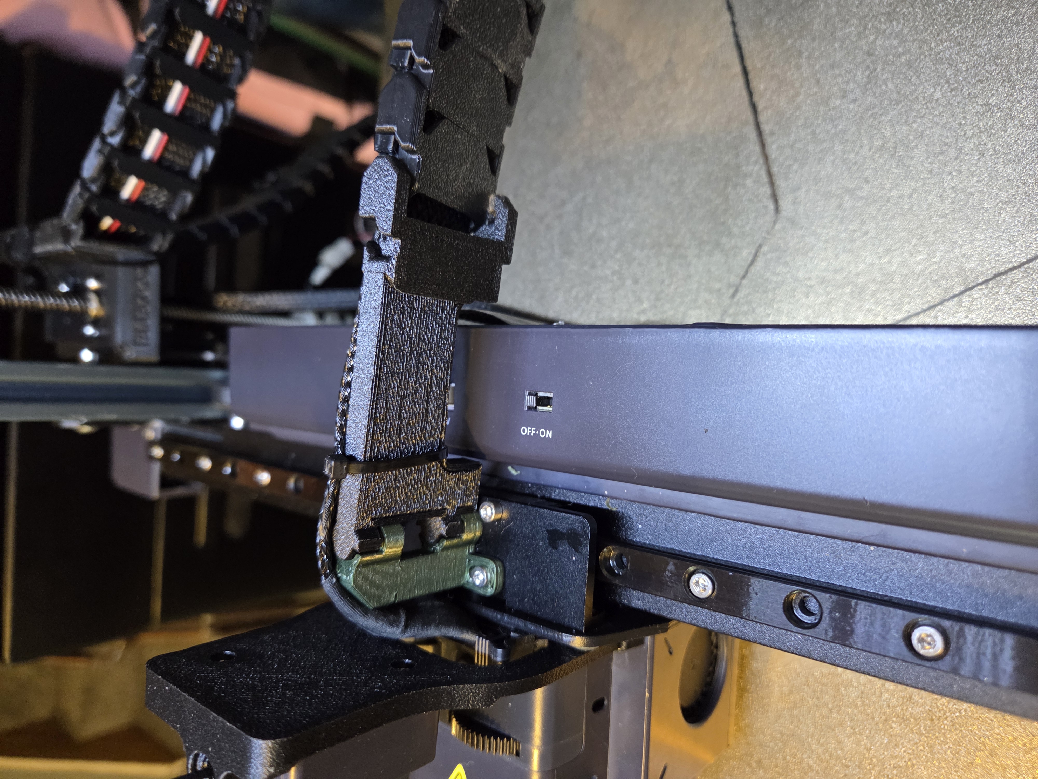 Rotating N4 Max extruder cable chain mount for linear rails 3D model
