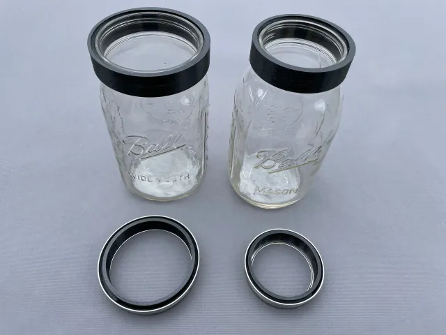Canning Jar Lids and Threads