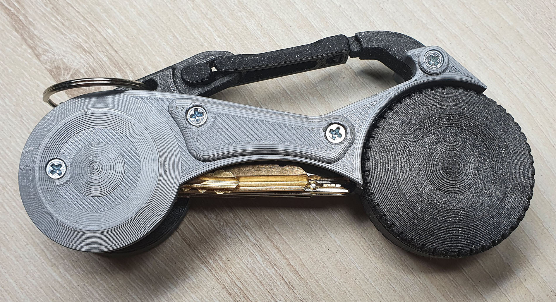 Keys Organizer with hidden AirTag