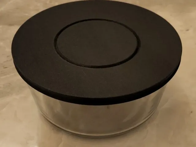 Pyrex Round Glass Storage Dish 1.65L Cover