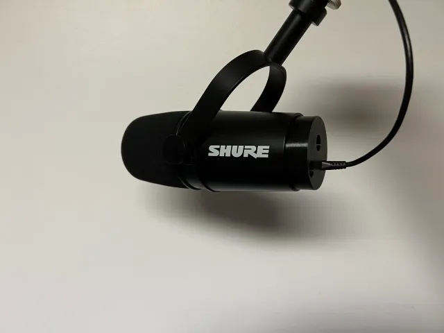 Shure MV7 USB, Audio Jack Strain Relief