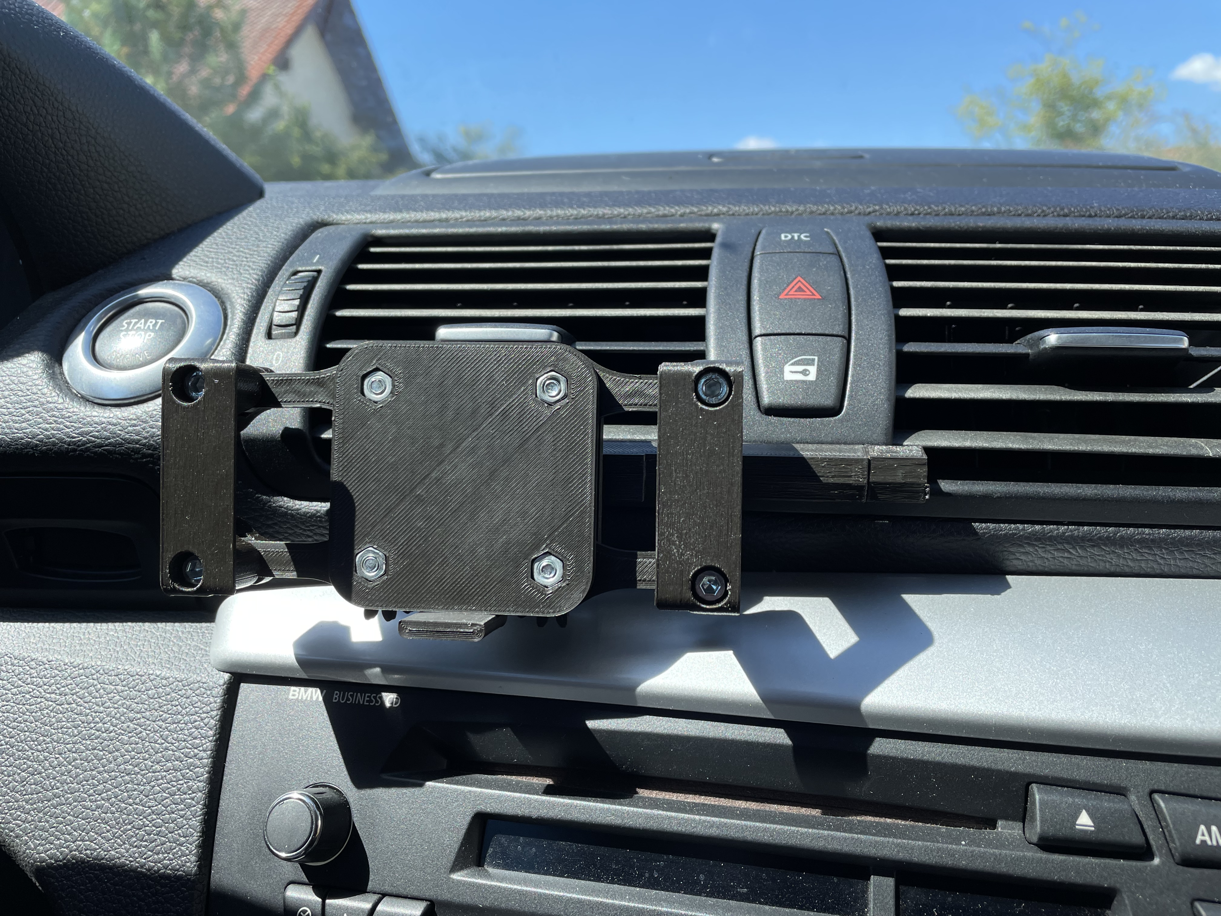 Gear Phone Mount