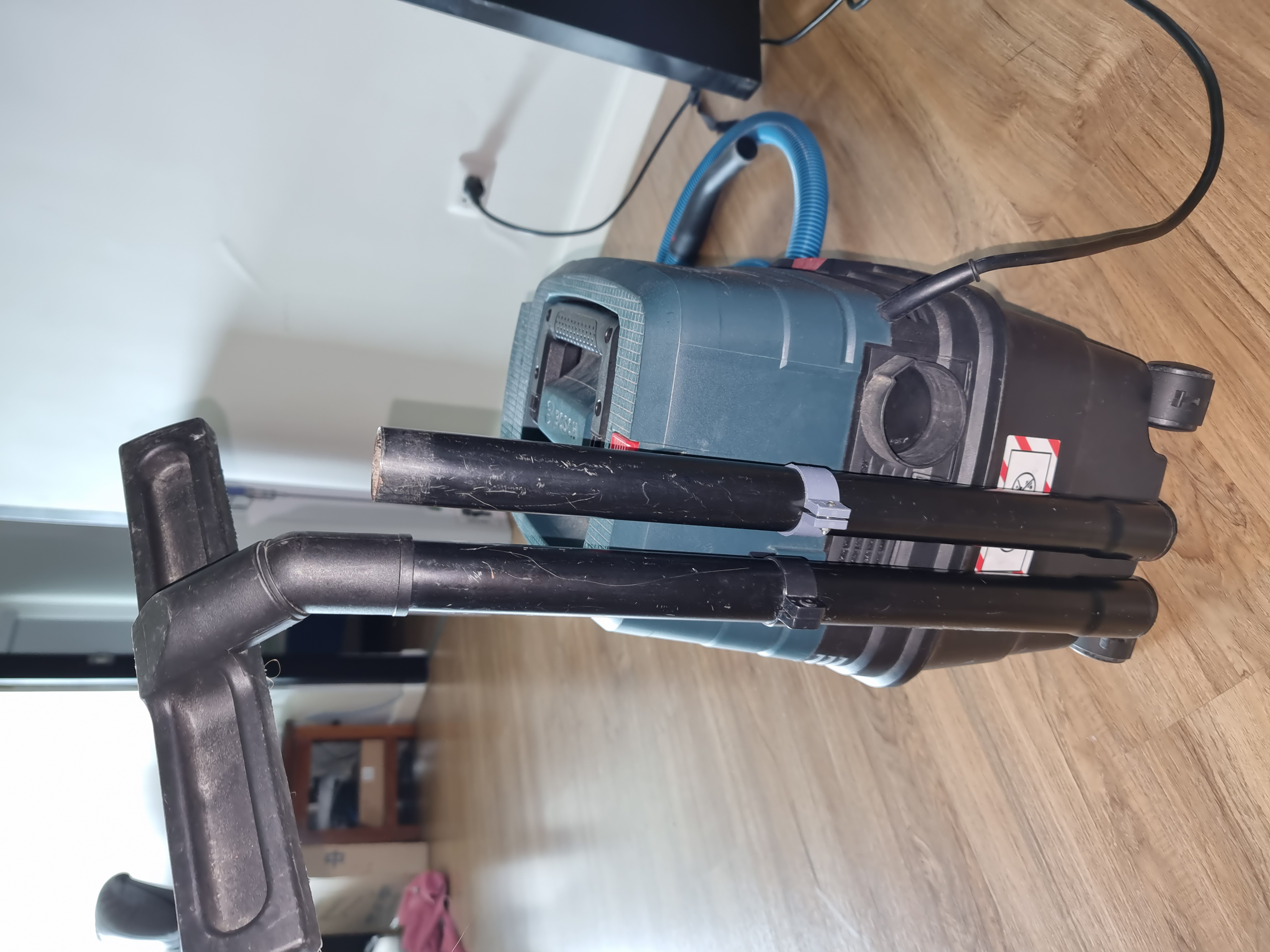 Bosch vacuum clamp
