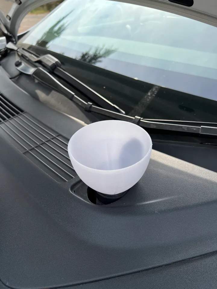 Windshield Wiper Washer Liquid Funnel Black for Tesla Model Y 3 Durable, Size: 14cmx5cm