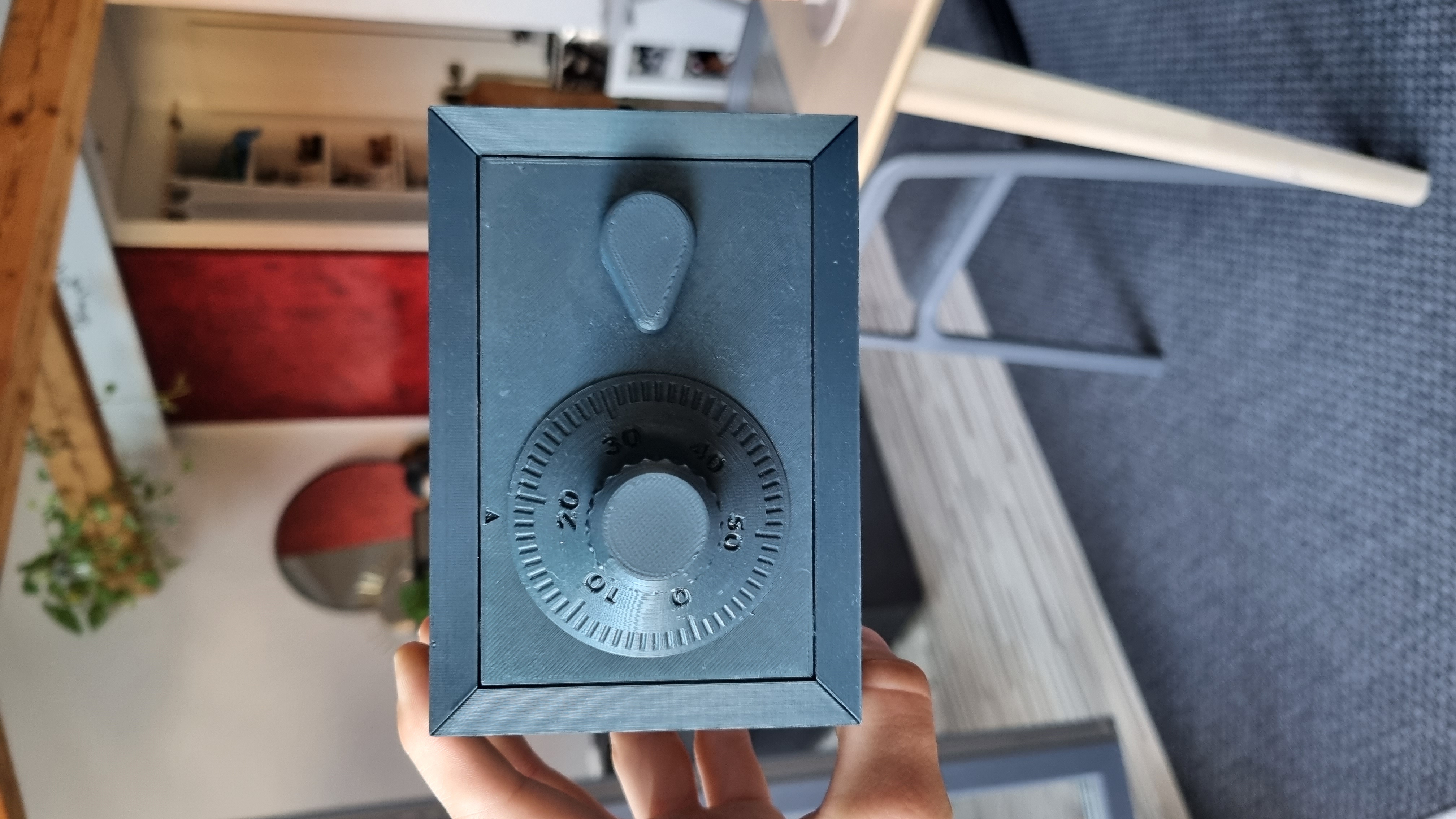 Miniatura 7 do modelo 3D Safe box - 3 digit combination