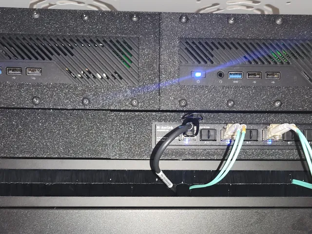 1U 19 inch rack front panel mount for one 222mm wide switch and a blanking plate