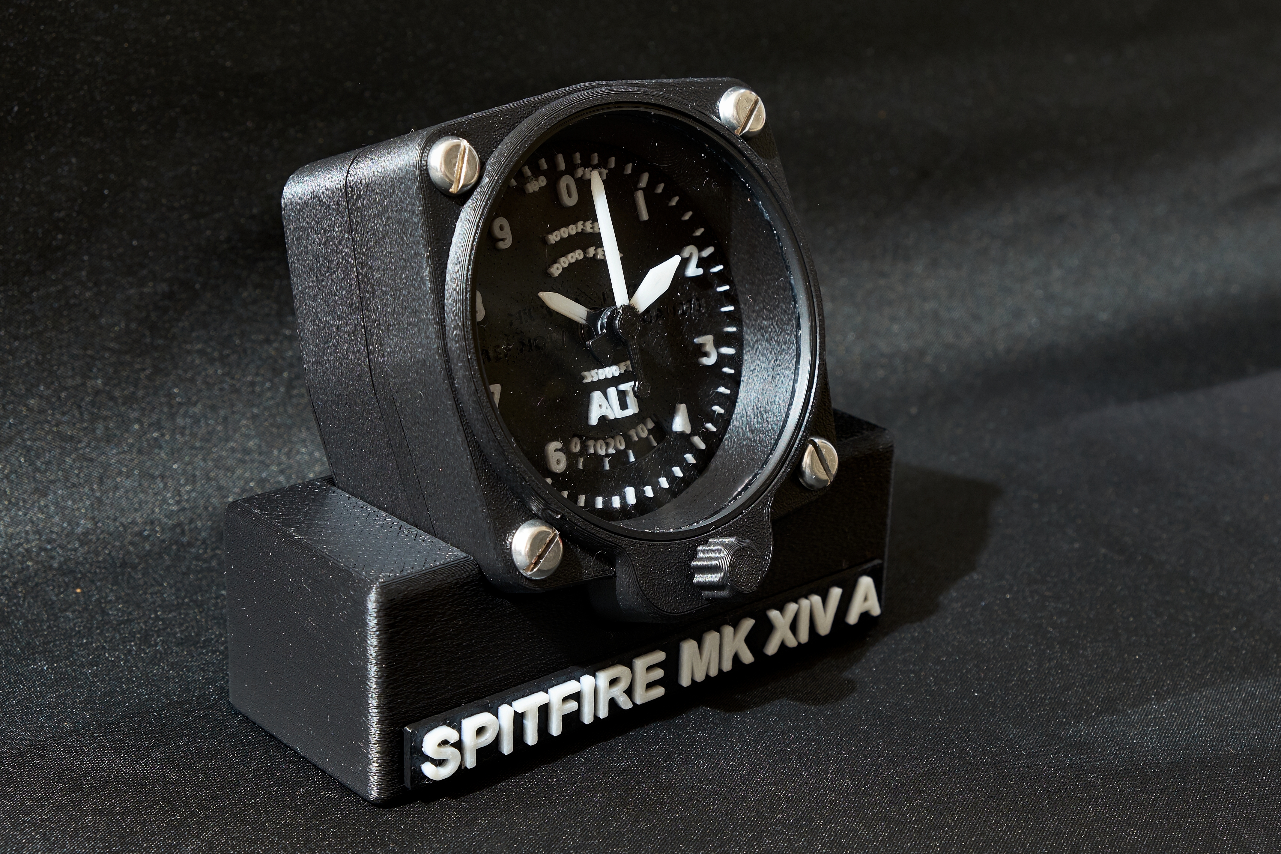 Spitfire Altimeter Clock