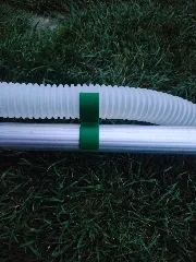 Pool hose clip