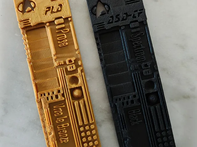 Star Trek Isolinear Chip Filament Swatch