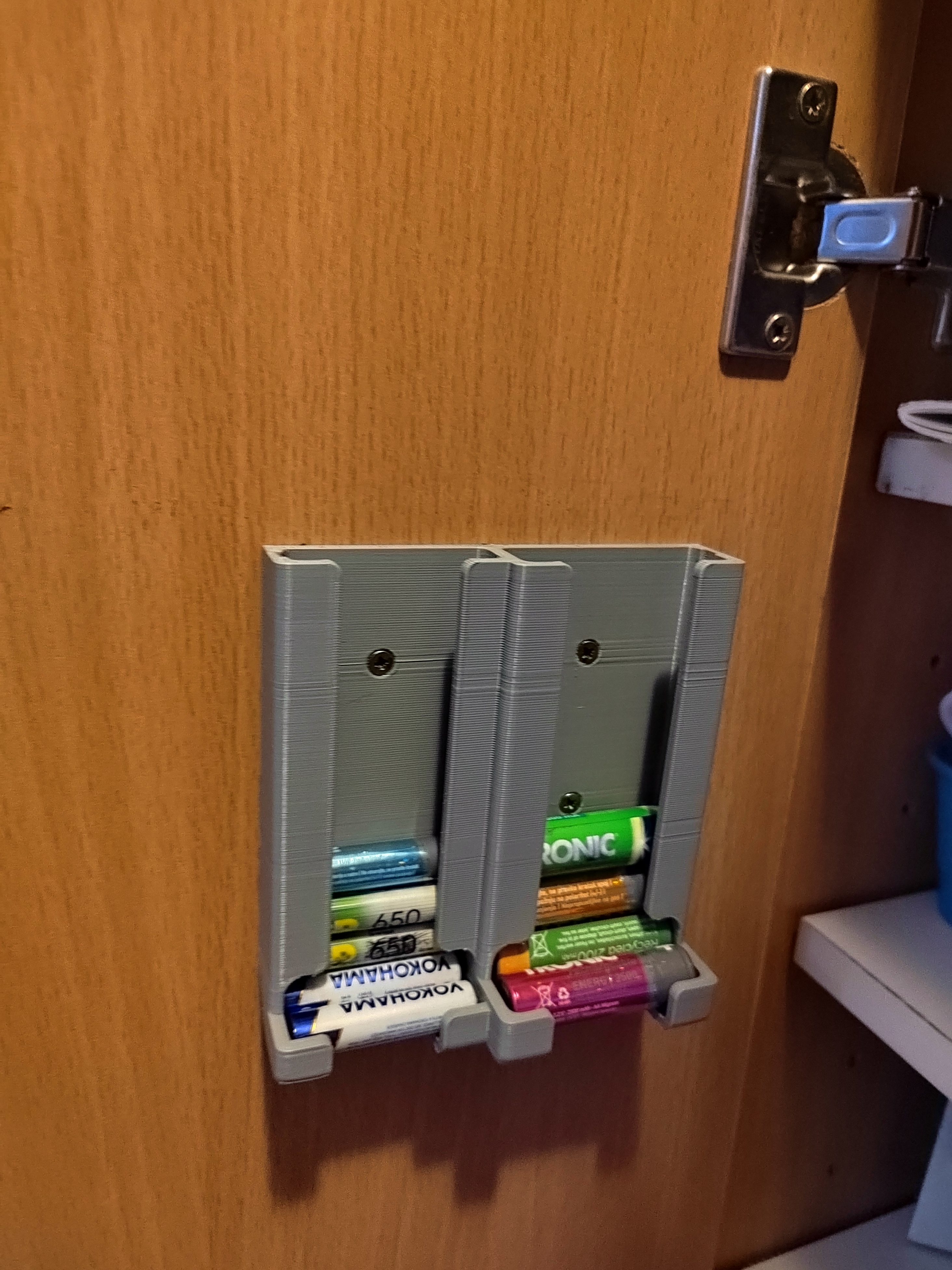 Battery holder