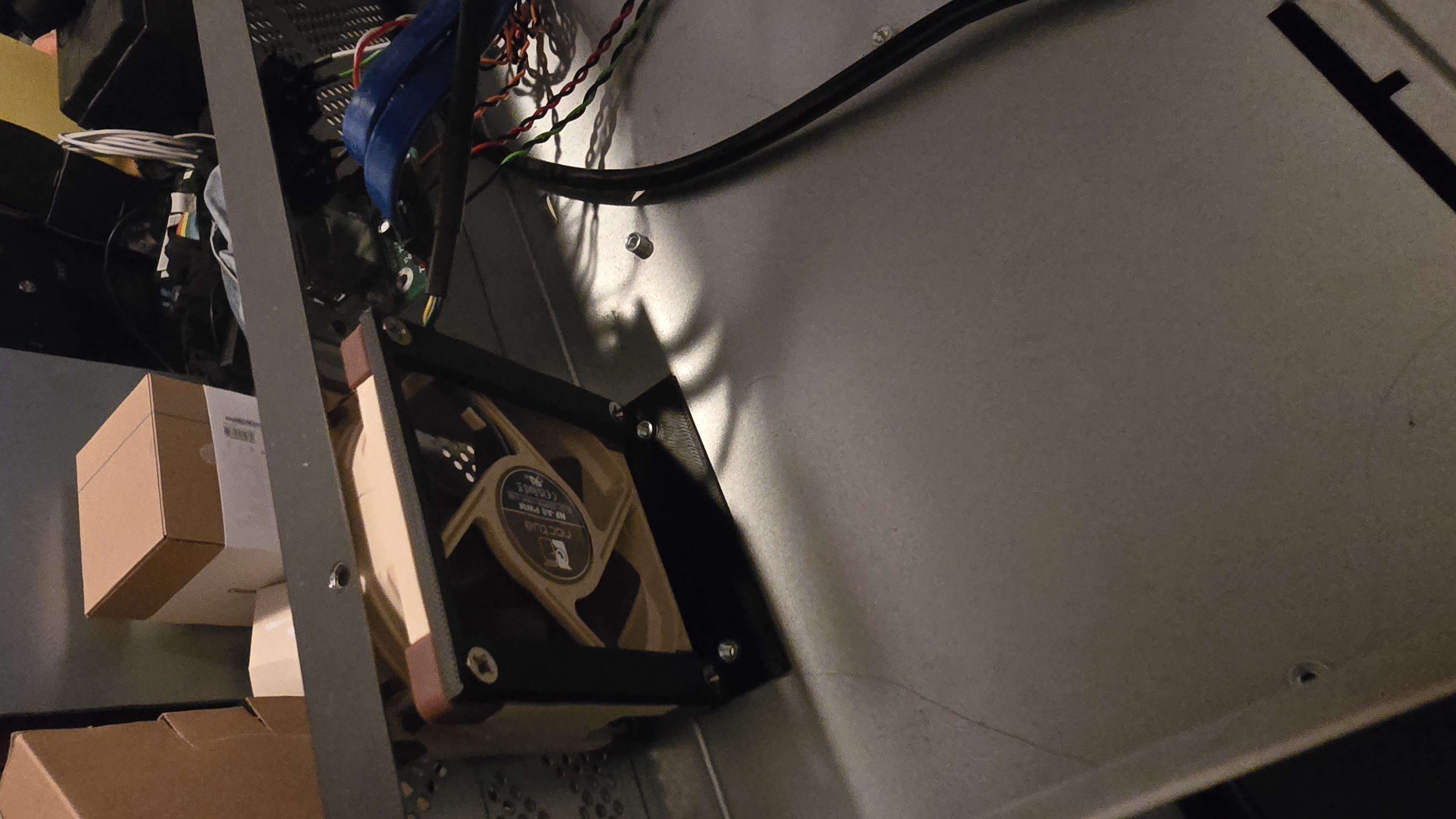 Chieftec UNC-210T-B-U3-OP Chassi Fan Mount — miniatura 2