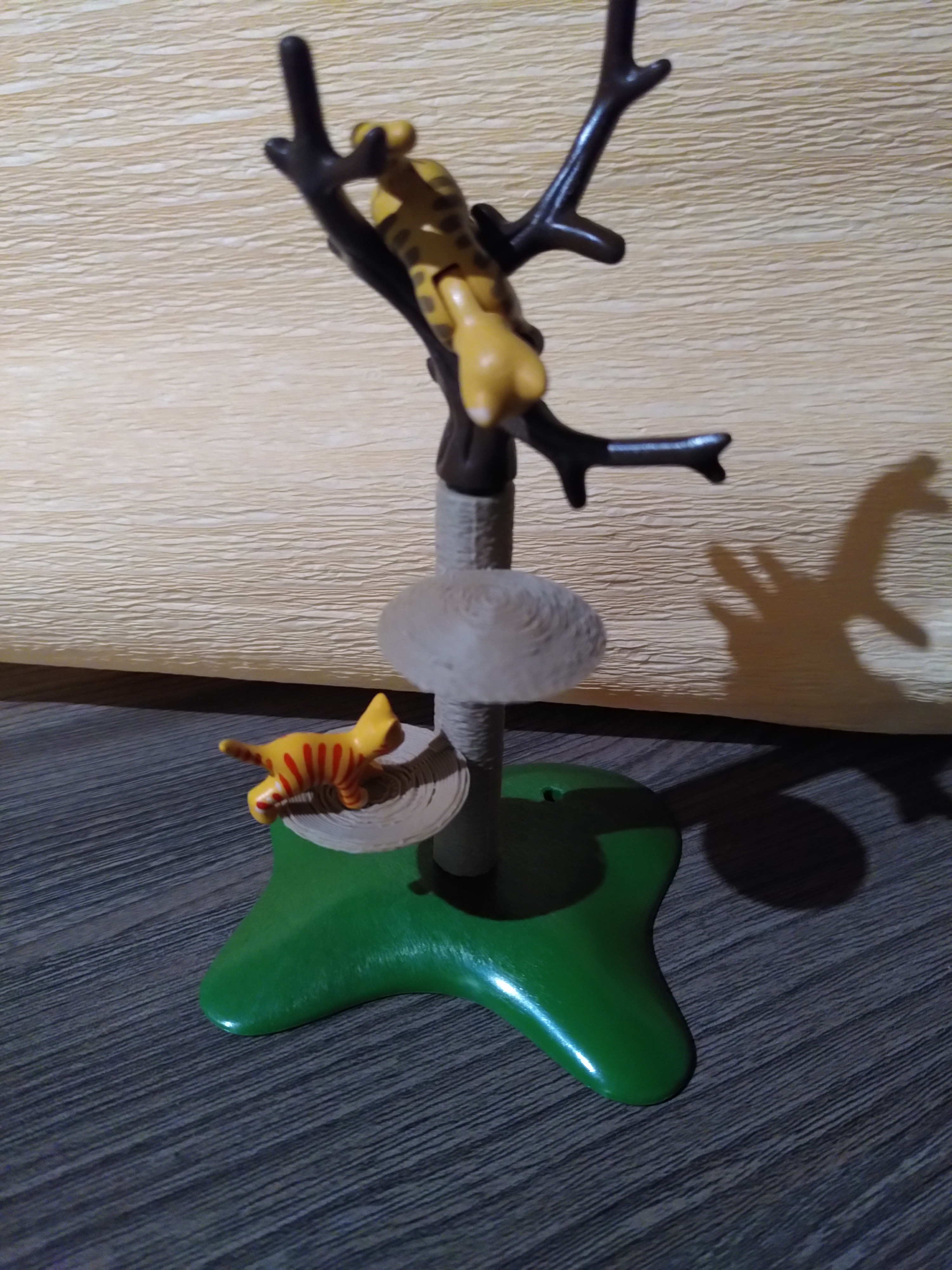 Modular Playmobil Cat Tree – Advent Project 2025