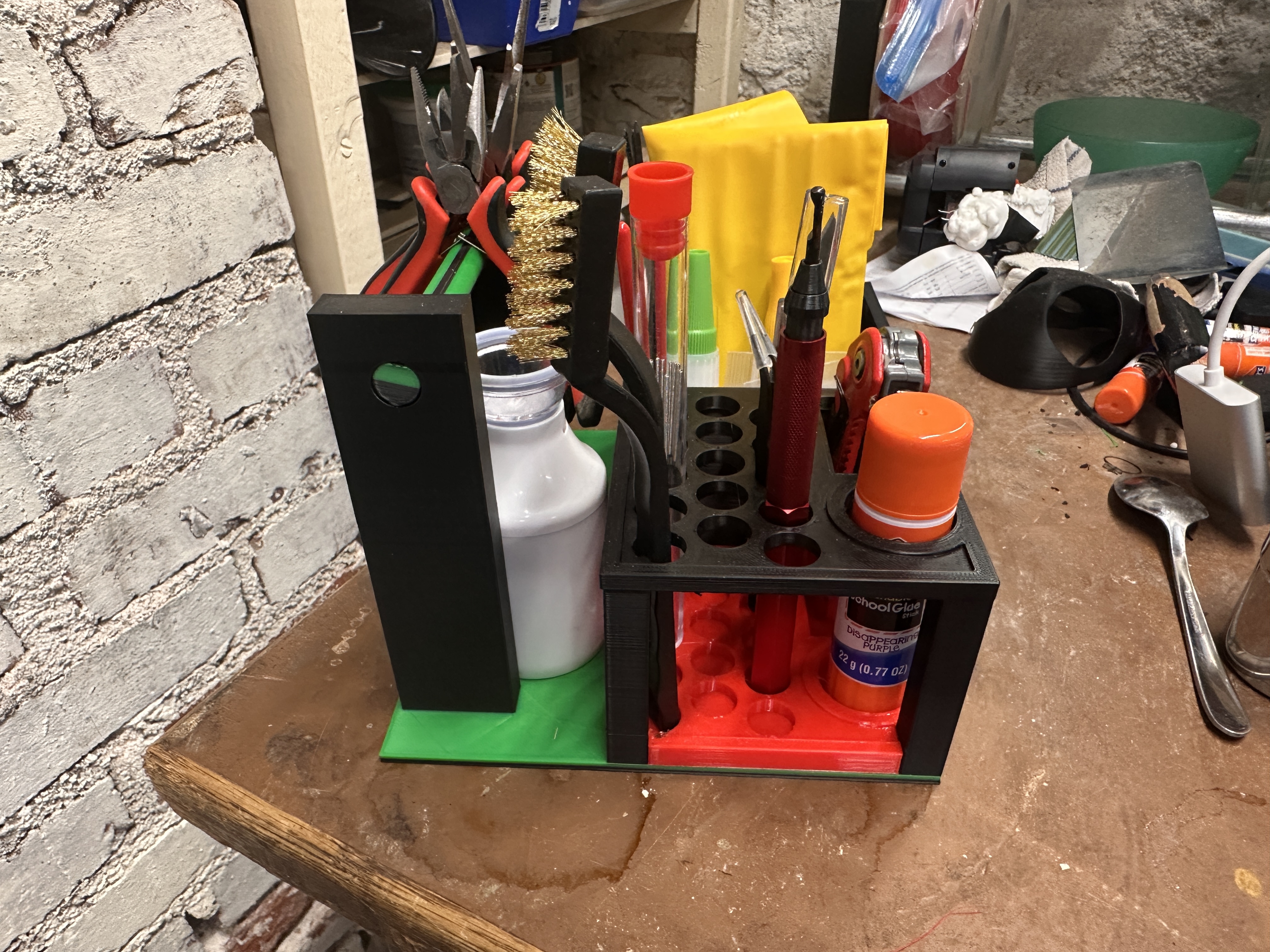Benchtop Tool Holder