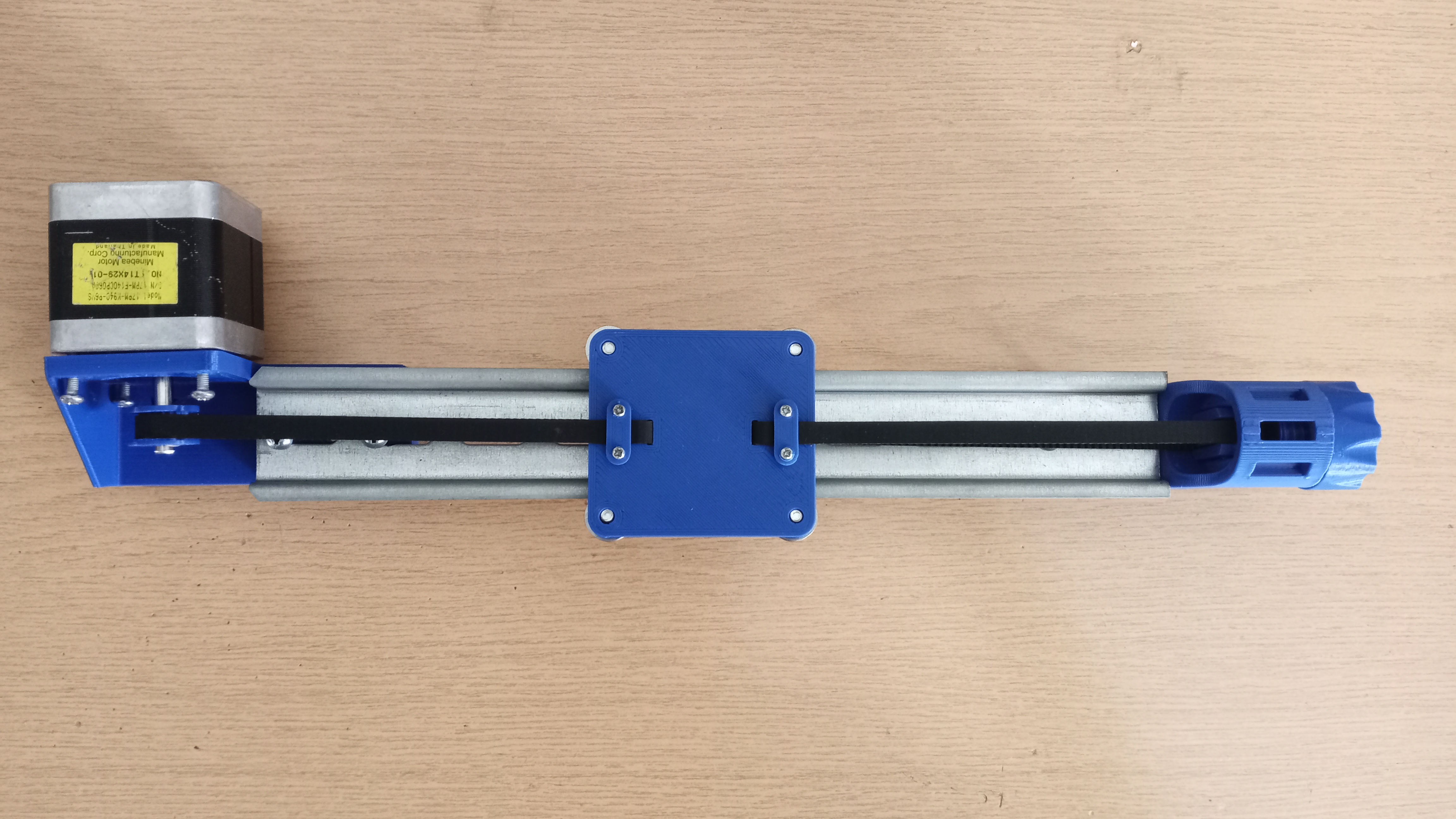 Cheap linear rail using 35mm Din Rails