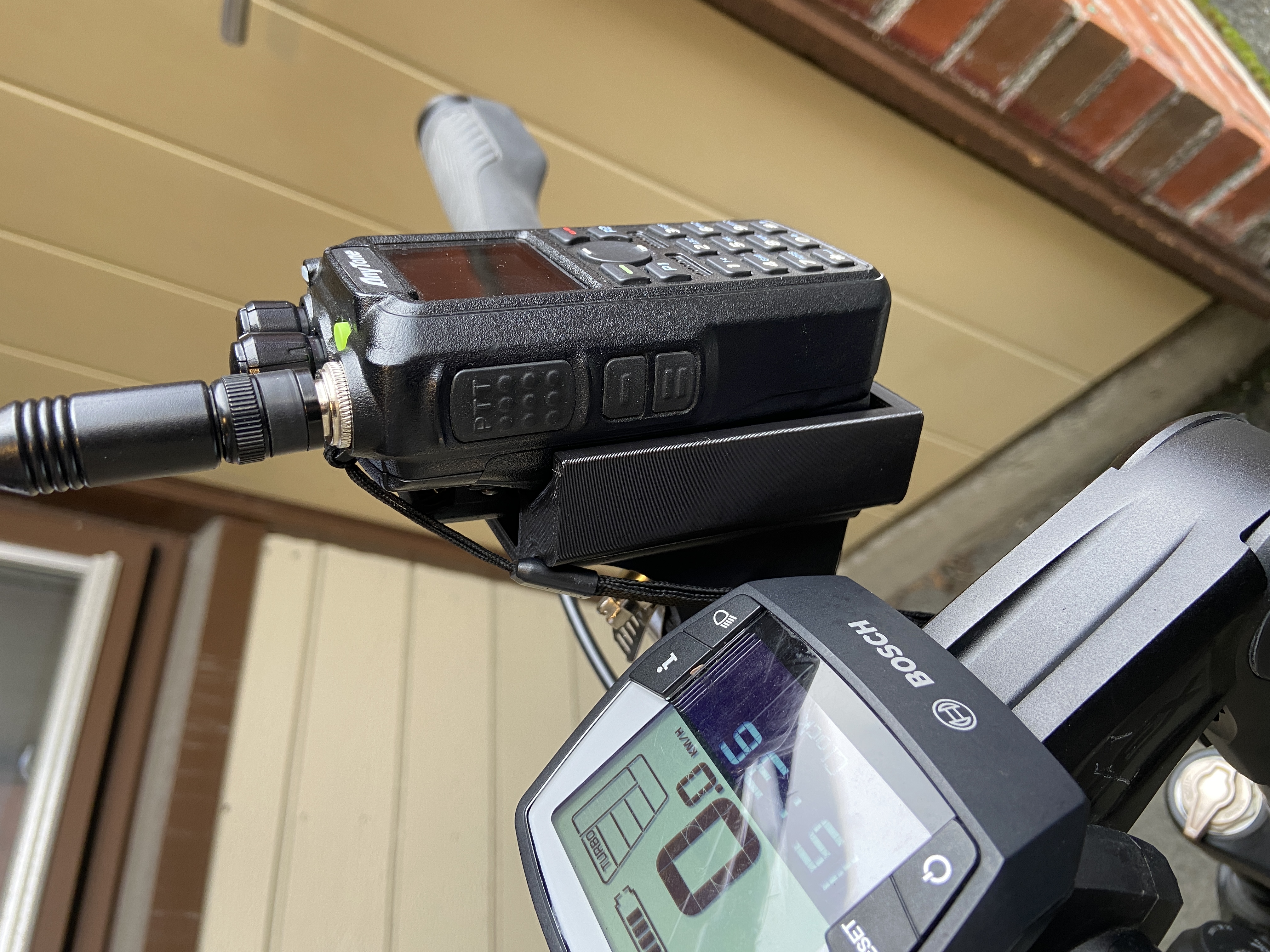 Anytone AT-D878UV bicycle mount