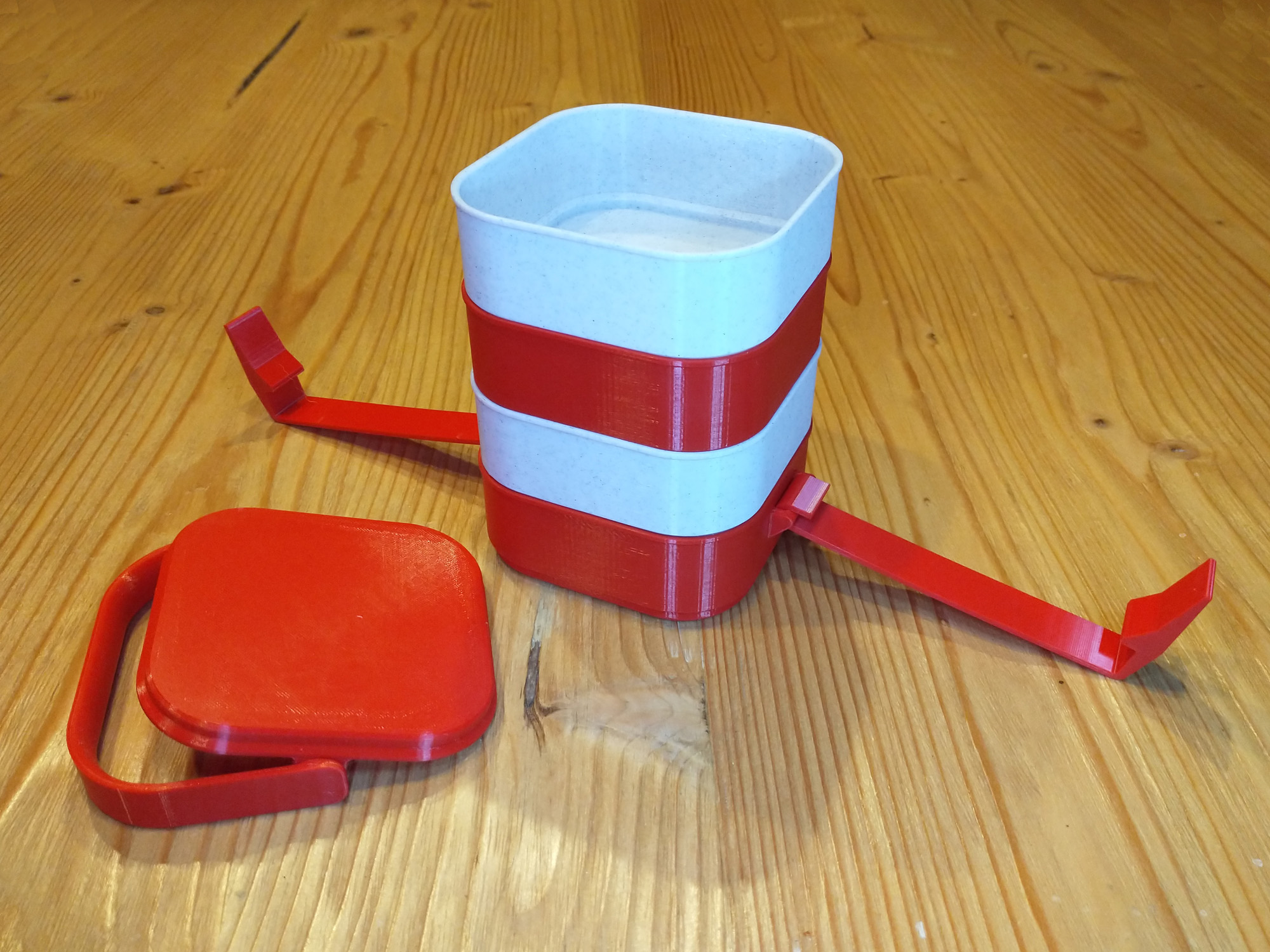 Miniatura 2 do modelo 3D Tiffin Stacking Lunch Box