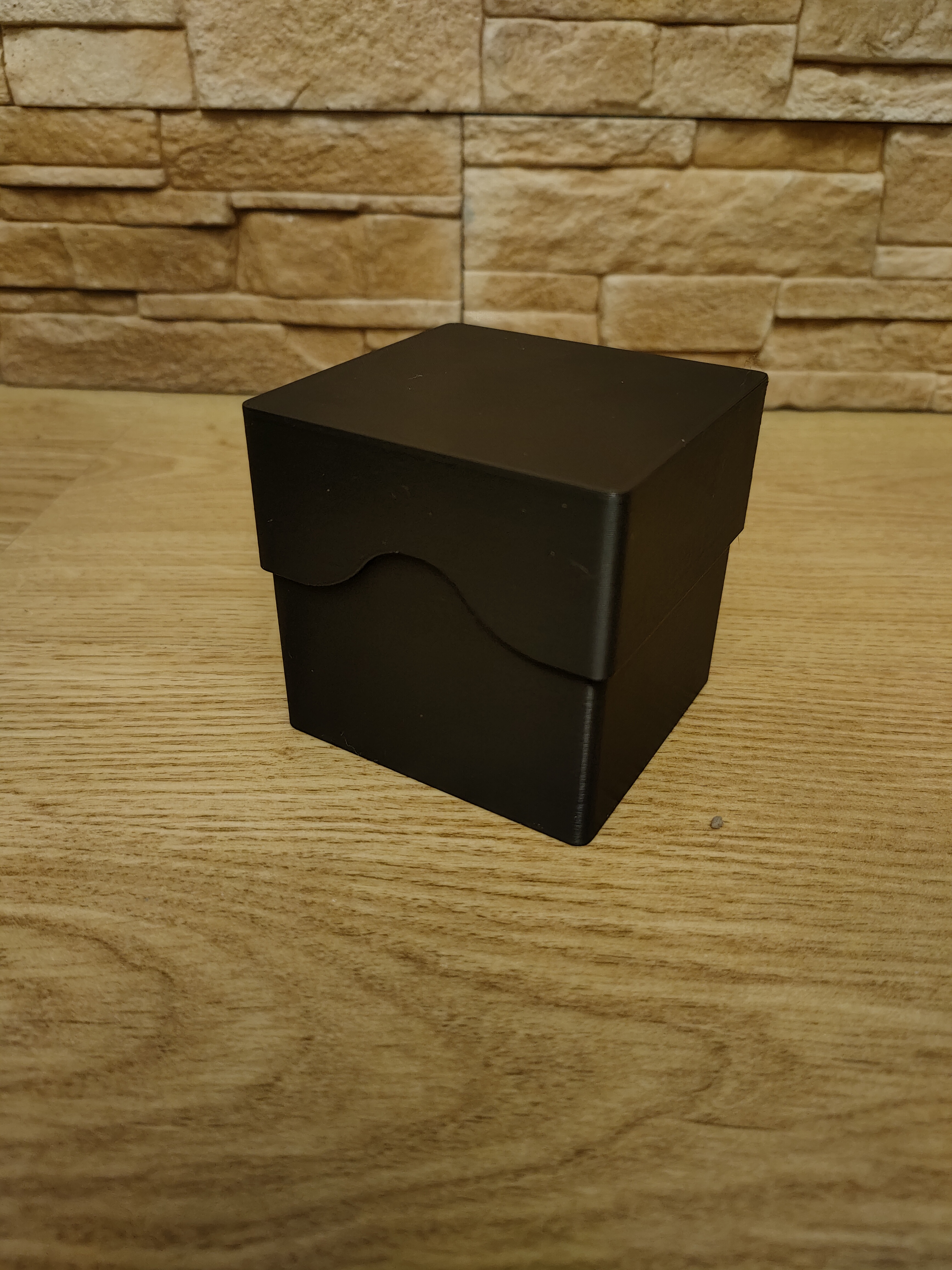 Simple box with lid
