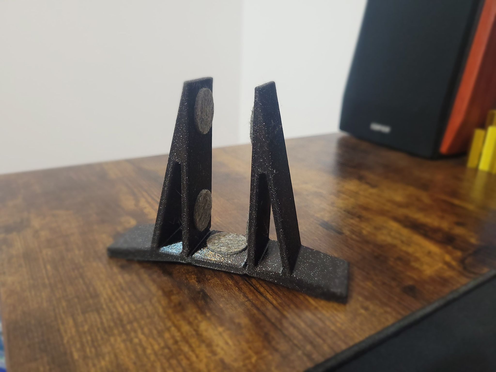 Vertical Stand (16mm to 34mm)