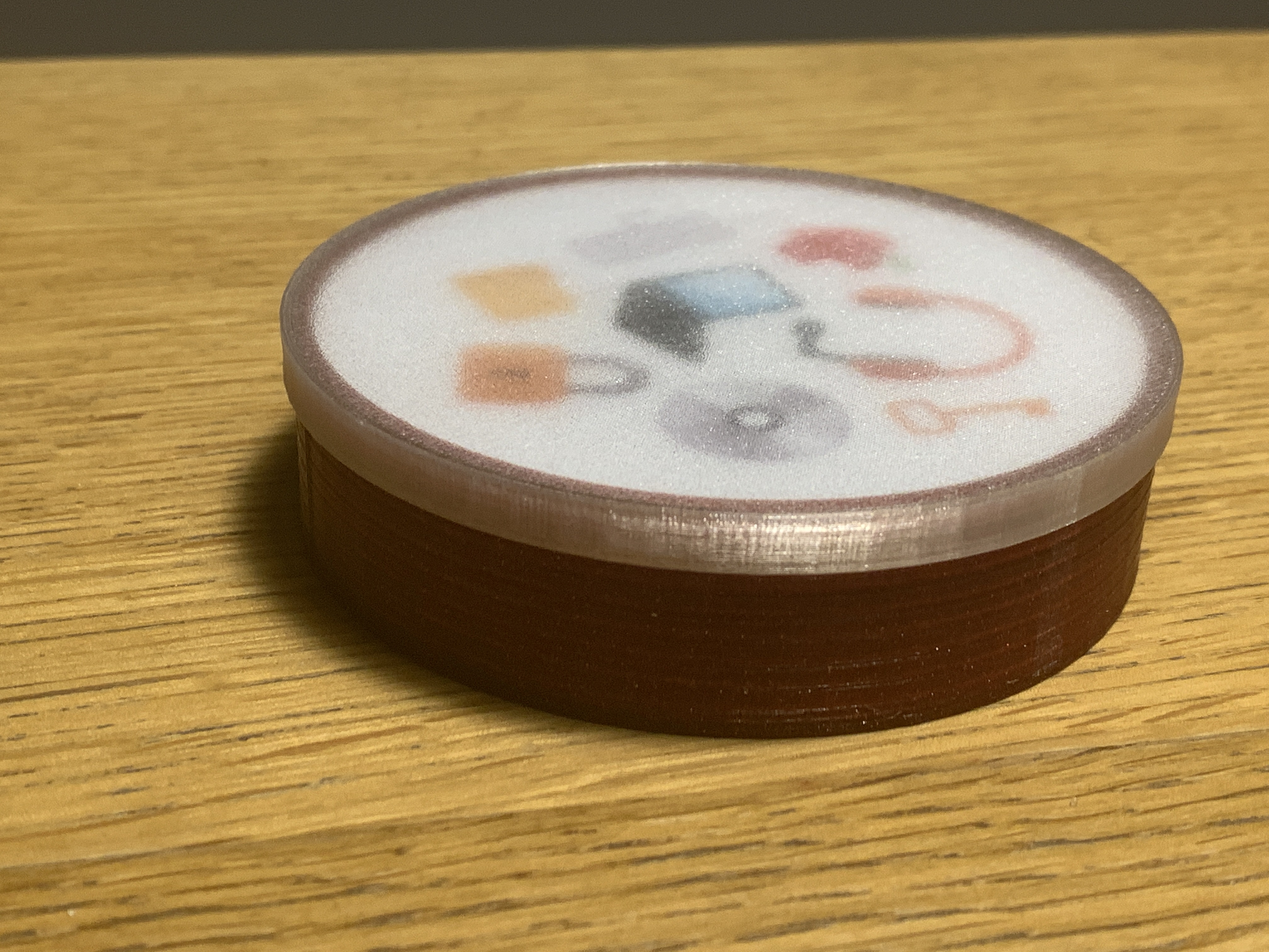 Dobble / Spot-it game box