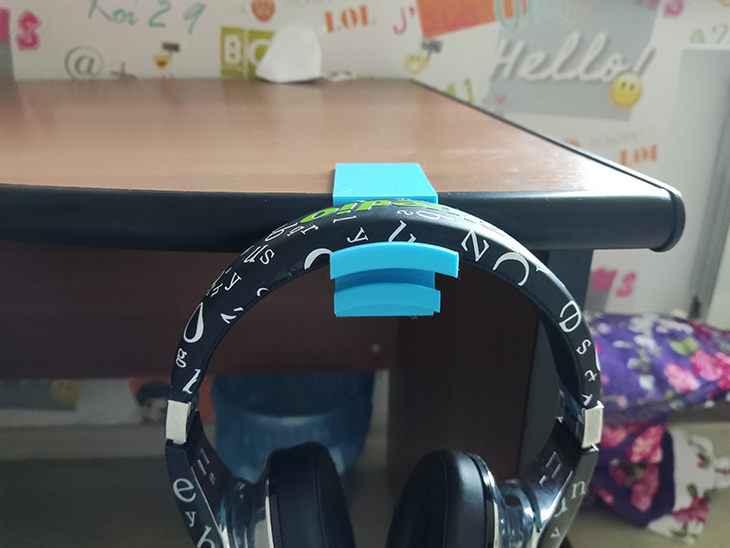 Miniatura 2 do modelo 3D Table Hook - Desk Clip