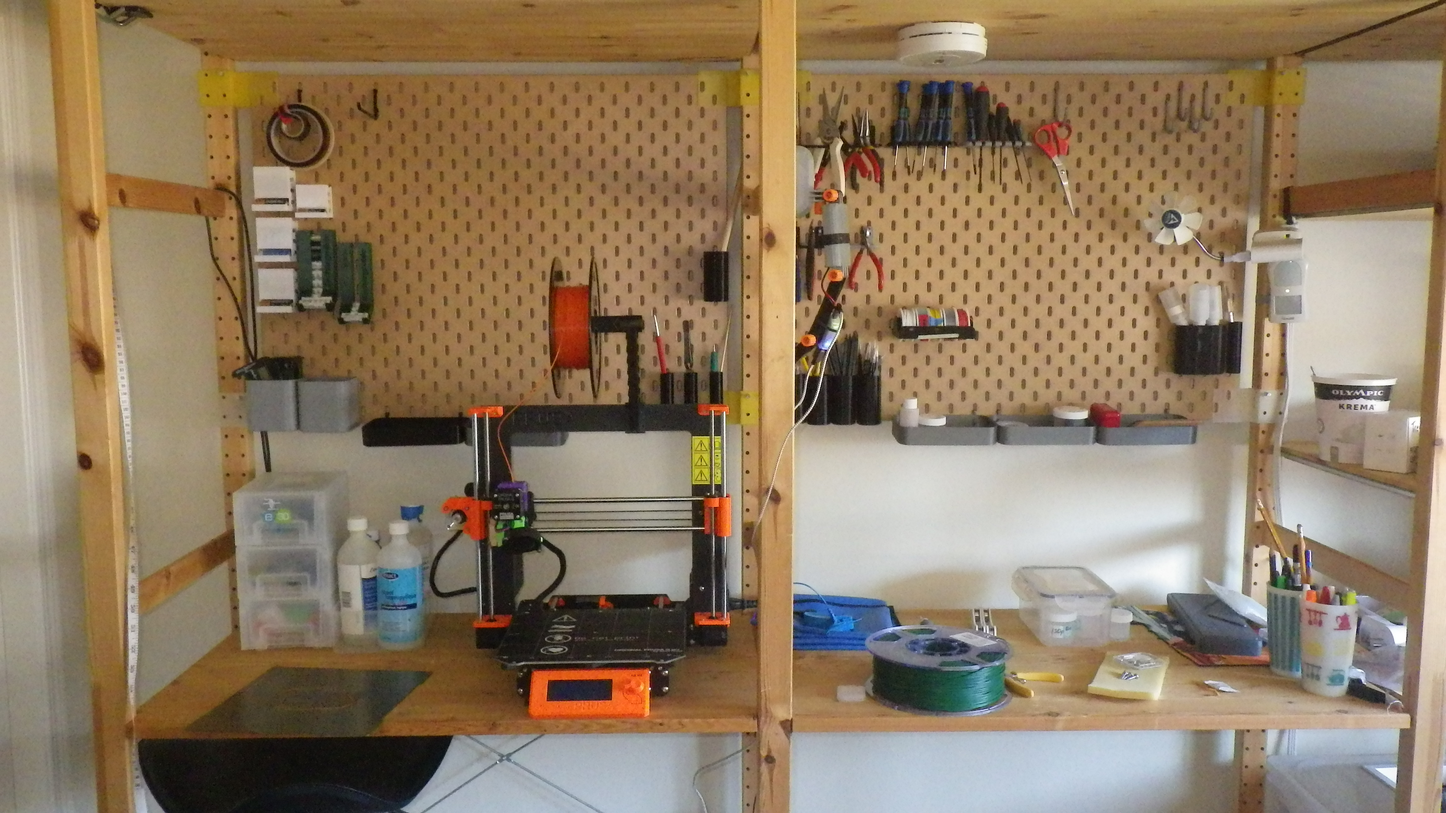 Ivar Skadis adapter mount (without screws) by Brad Grier Download