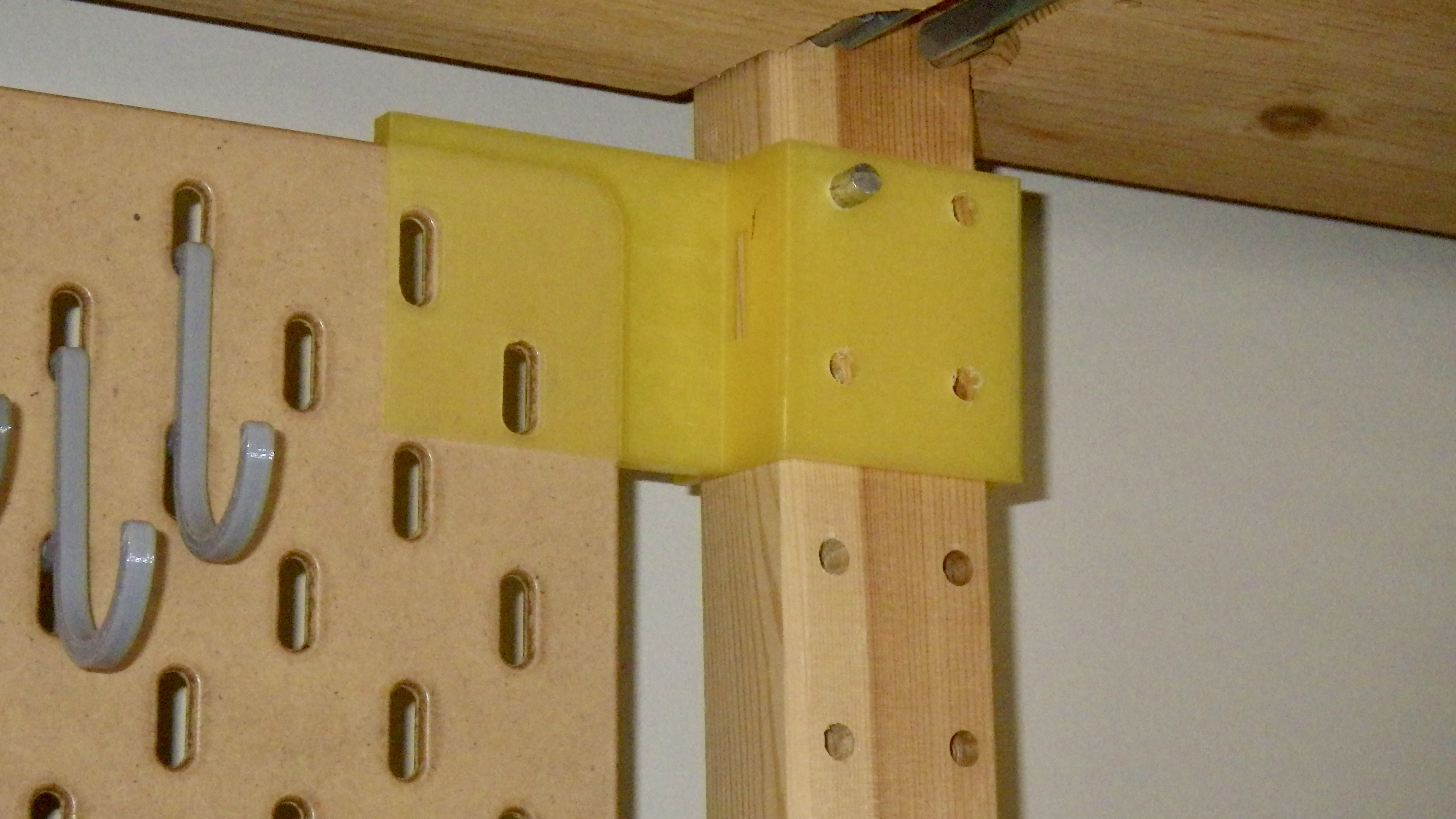 Ivar Skadis adapter mount (without screws) by Brad Grier Download
