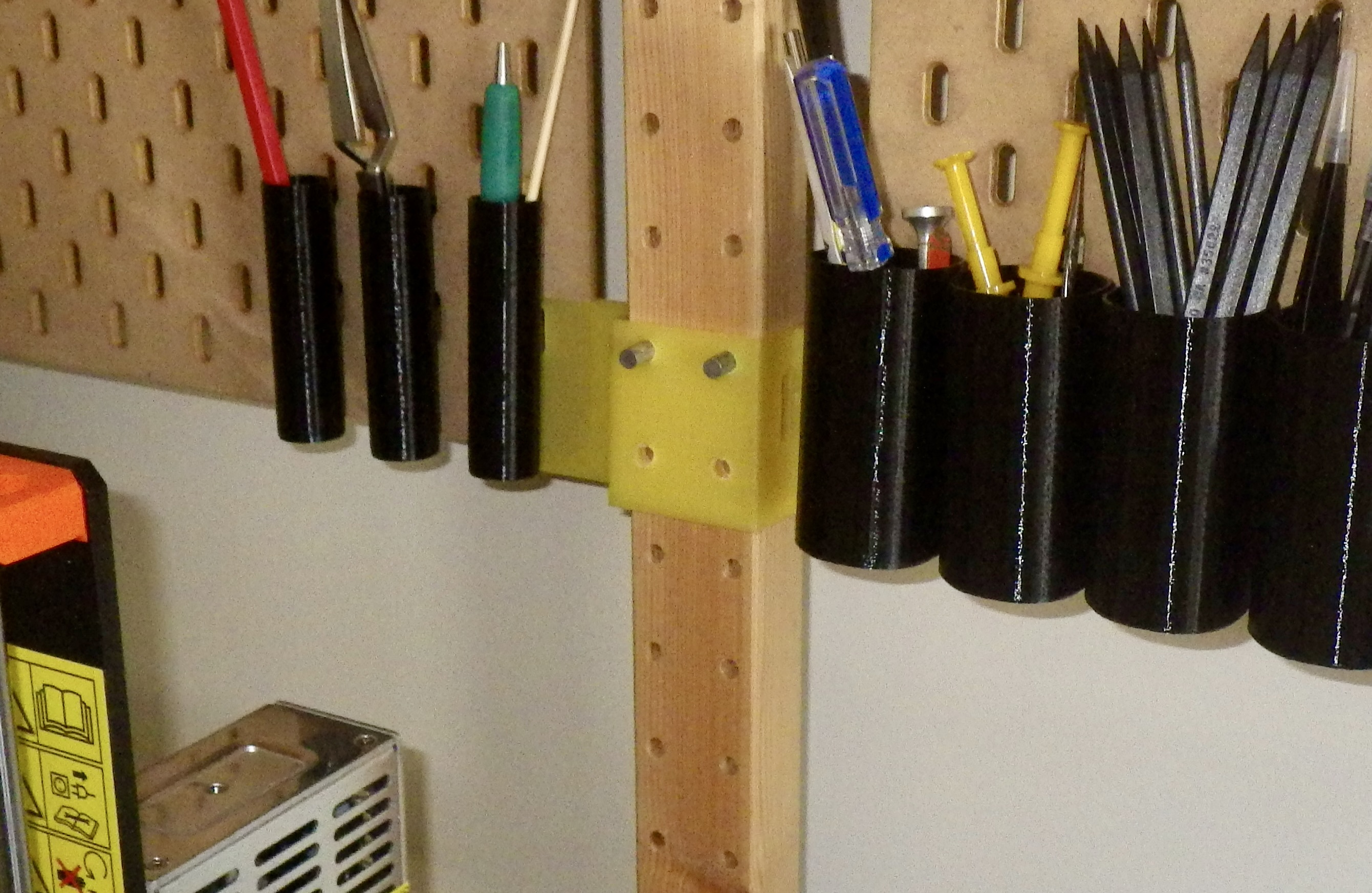 Ivar Skadis adapter mount (without screws) by Brad Grier Download