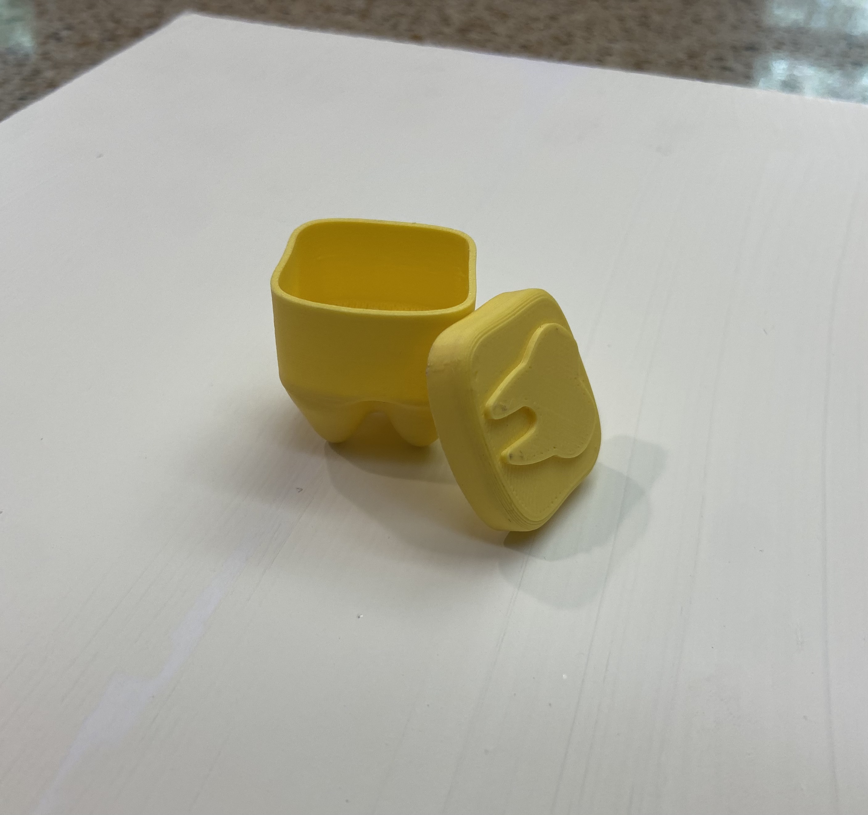 Tooth capsule (for the tooth fairy)