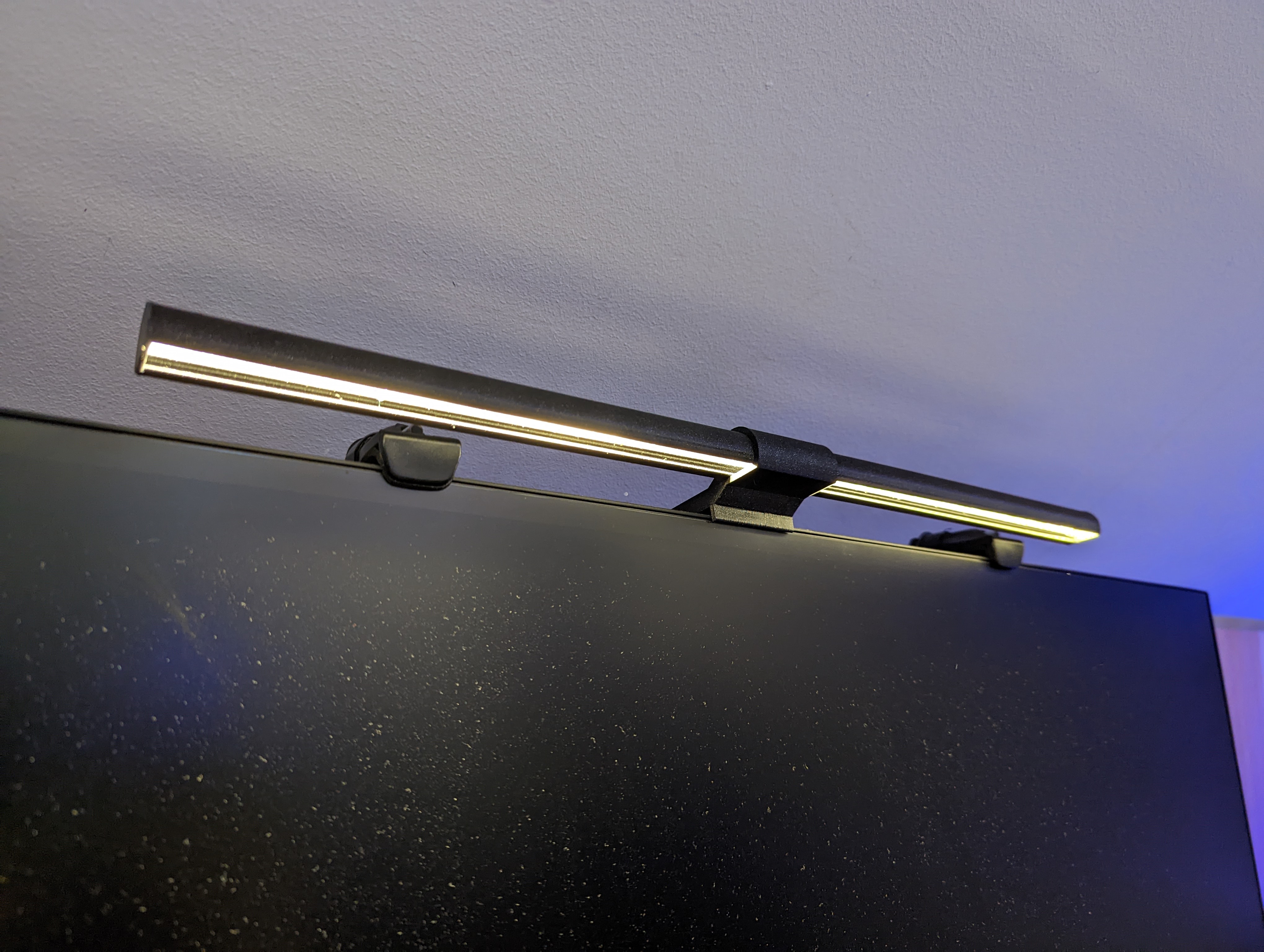 Monitor Lightbar (Work in progress)