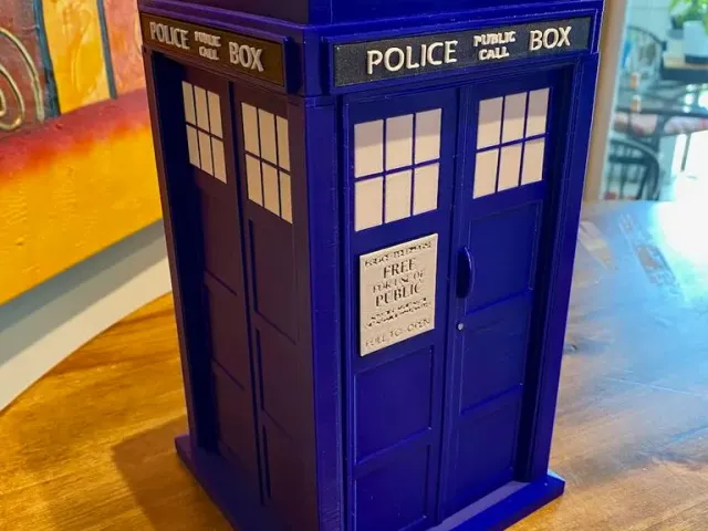 TARDIS Jewelry Box V 2.0 - Signage/Accessories
