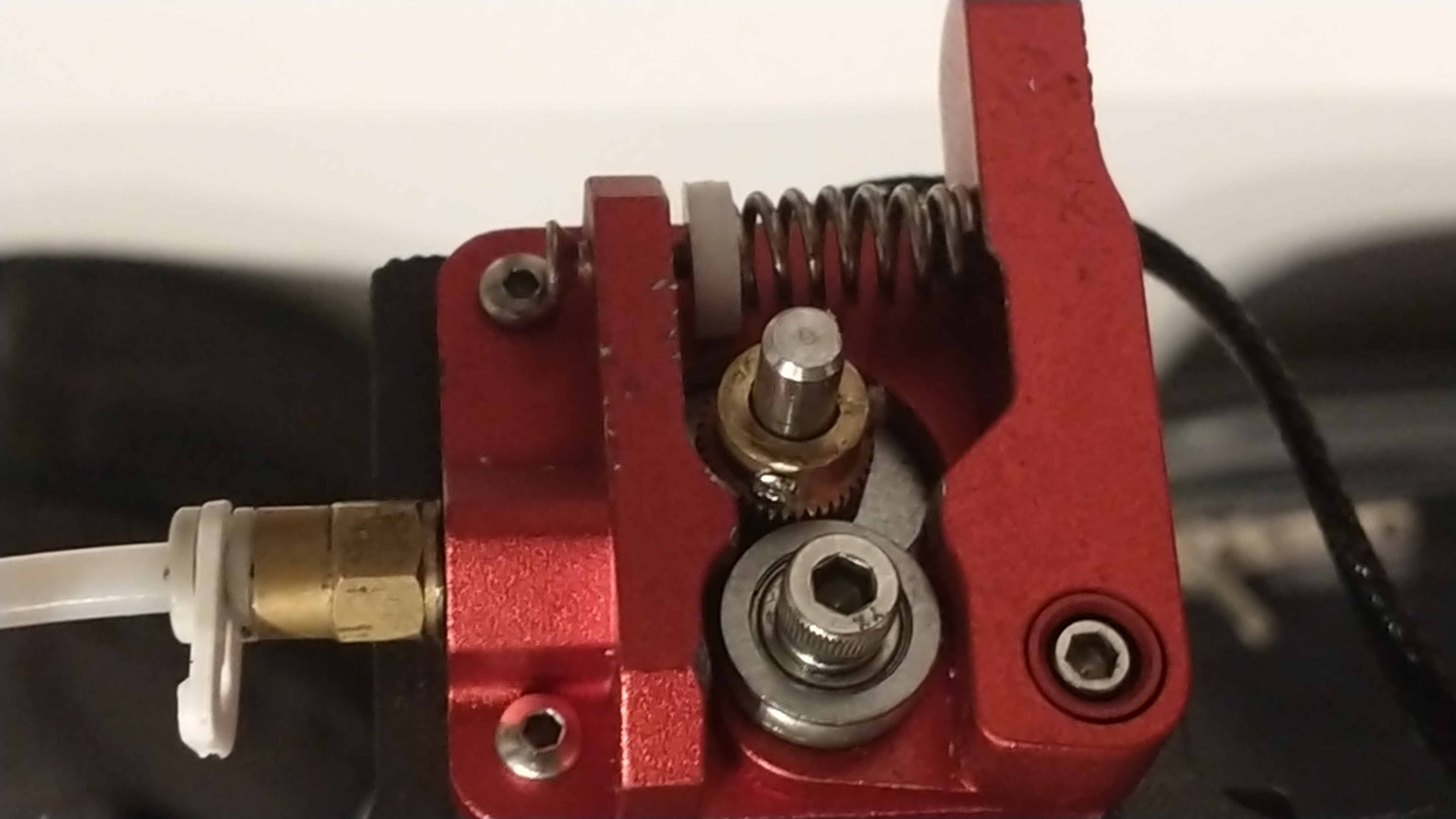 Single drive extruder adjustable clamping force mod