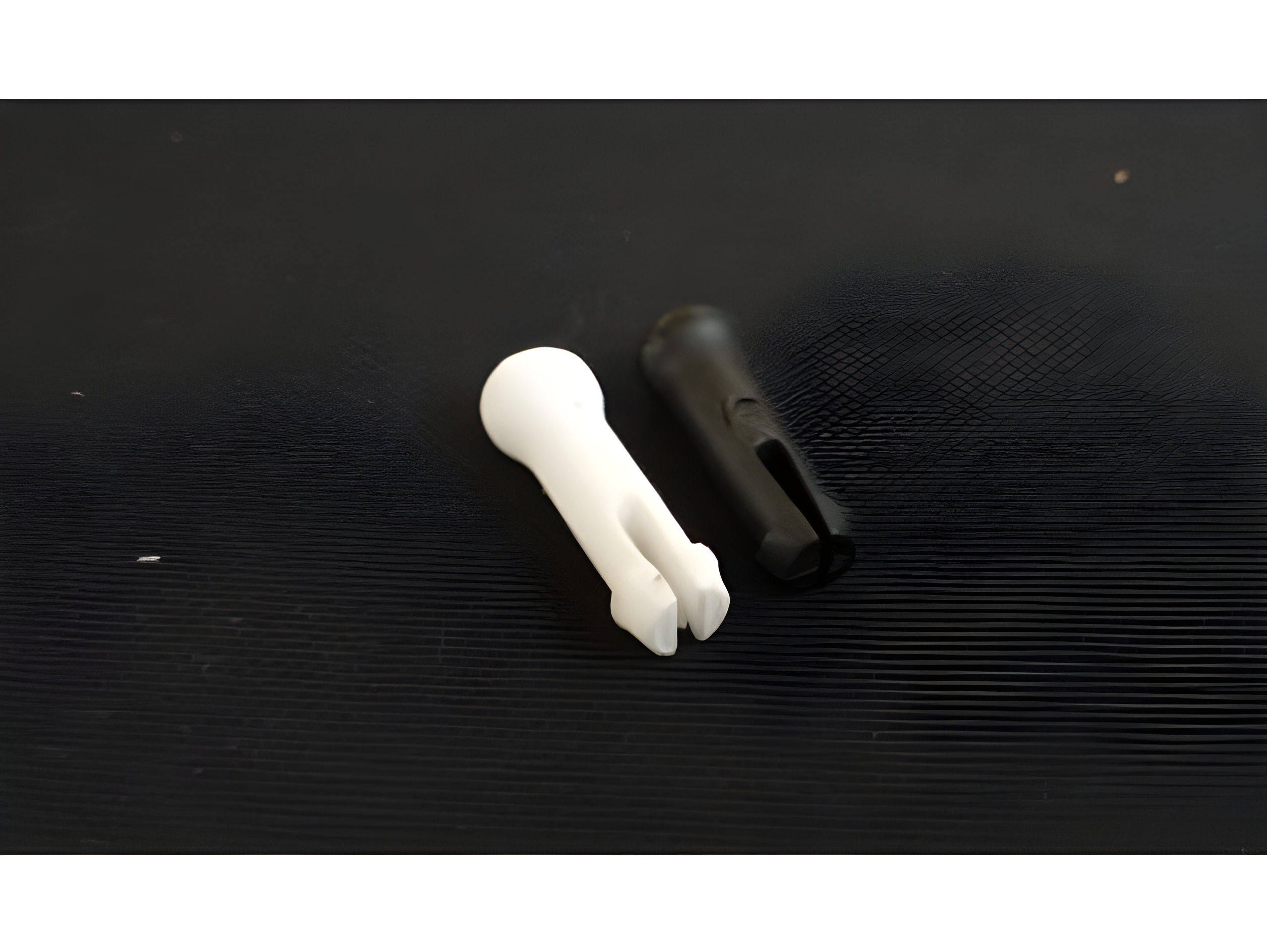 Unitra Tonsil speaker grill peg/pin