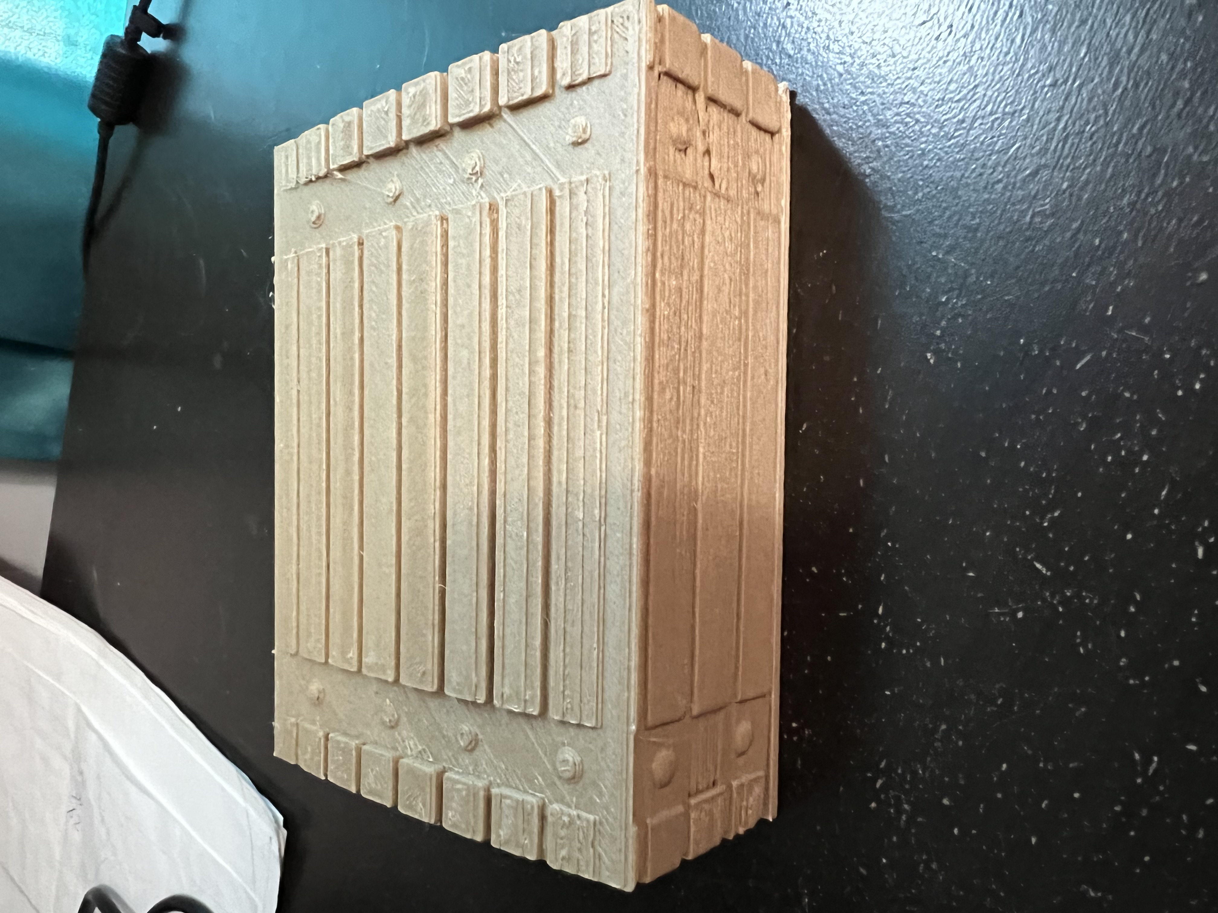 WOOD CHEST
