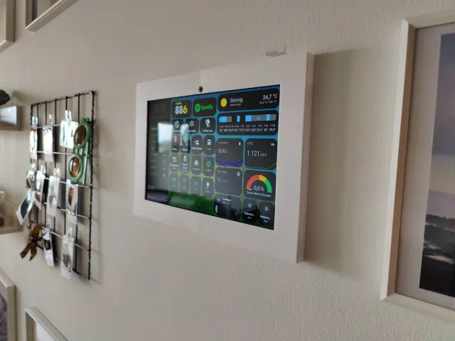 Samsung Galaxy Tab A8 (10.5-inch) Tablet Wall Mount