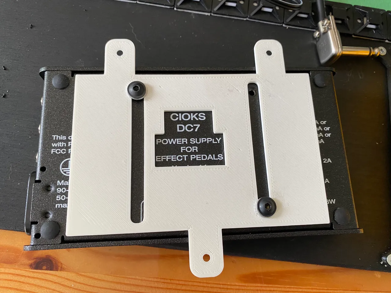 CIOKS DC7 Mounting Bracket for Wood Pedalboard by Pascalou