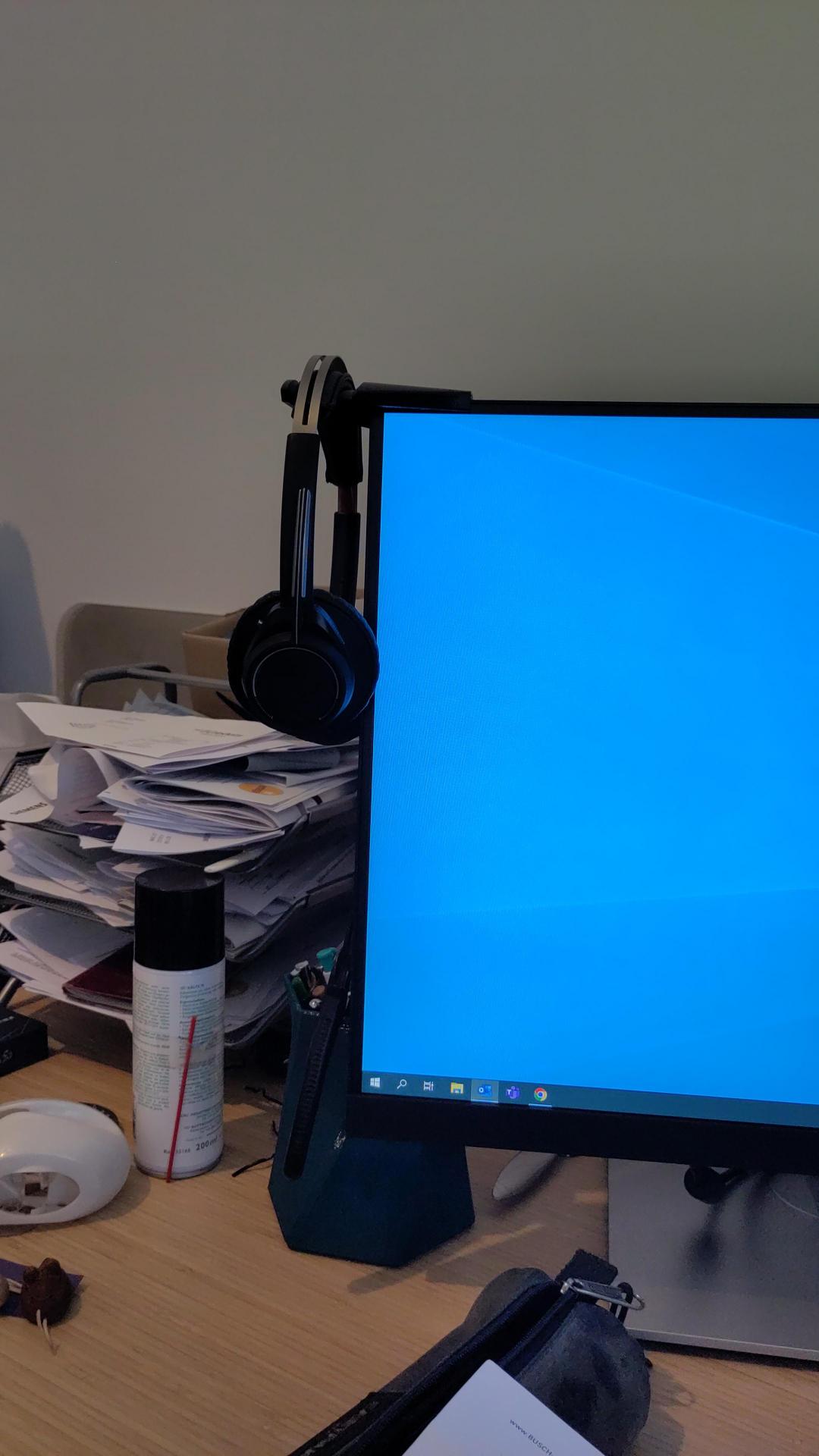 Clipon Monitor Headphone Holder by Alex_and_Tonic Download free STL