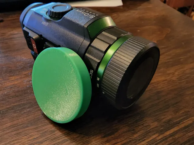SIOnyx Aurora lenscap