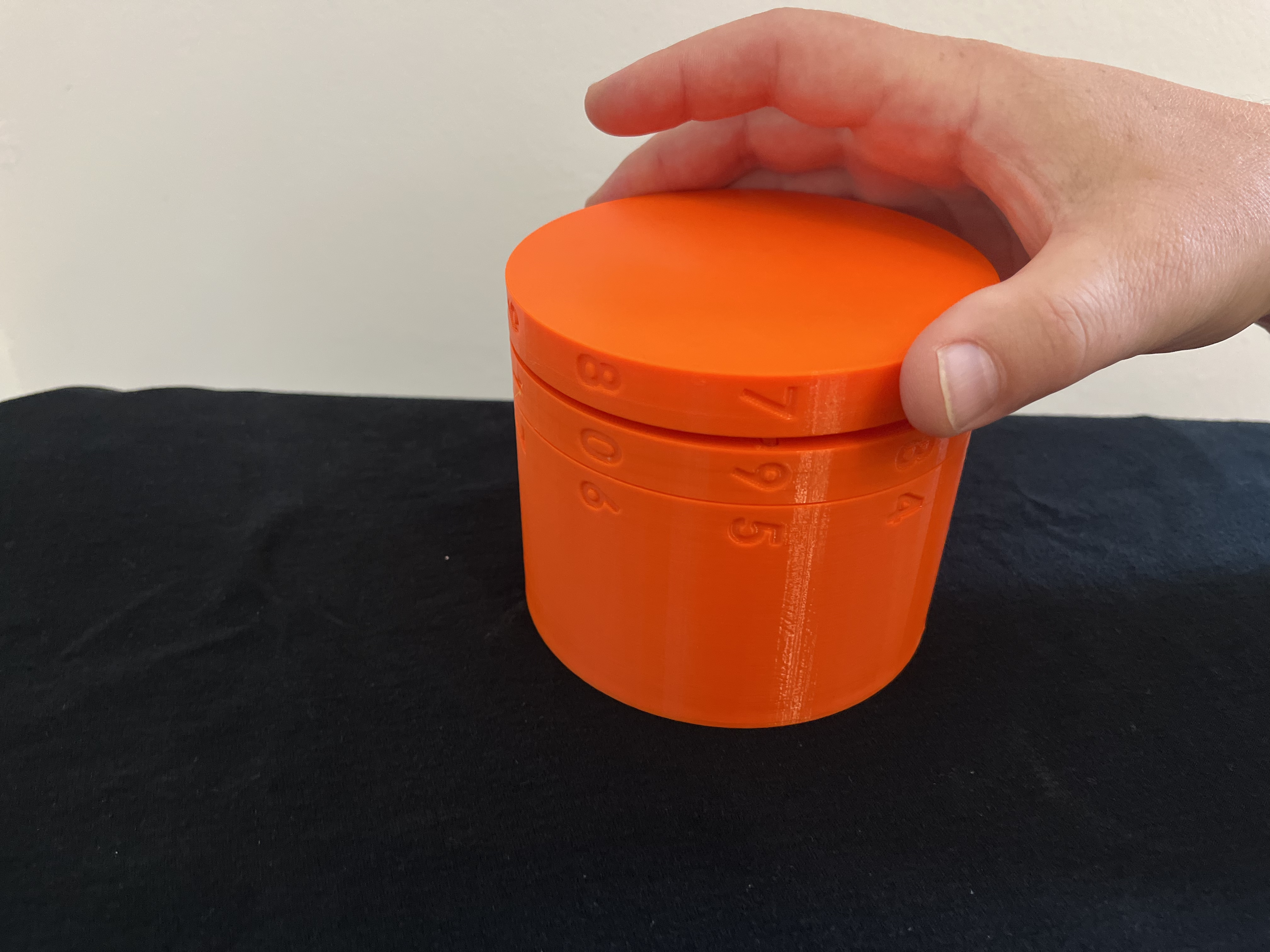 Miniatura 5 do modelo 3D 3 digit combination lock BOX
