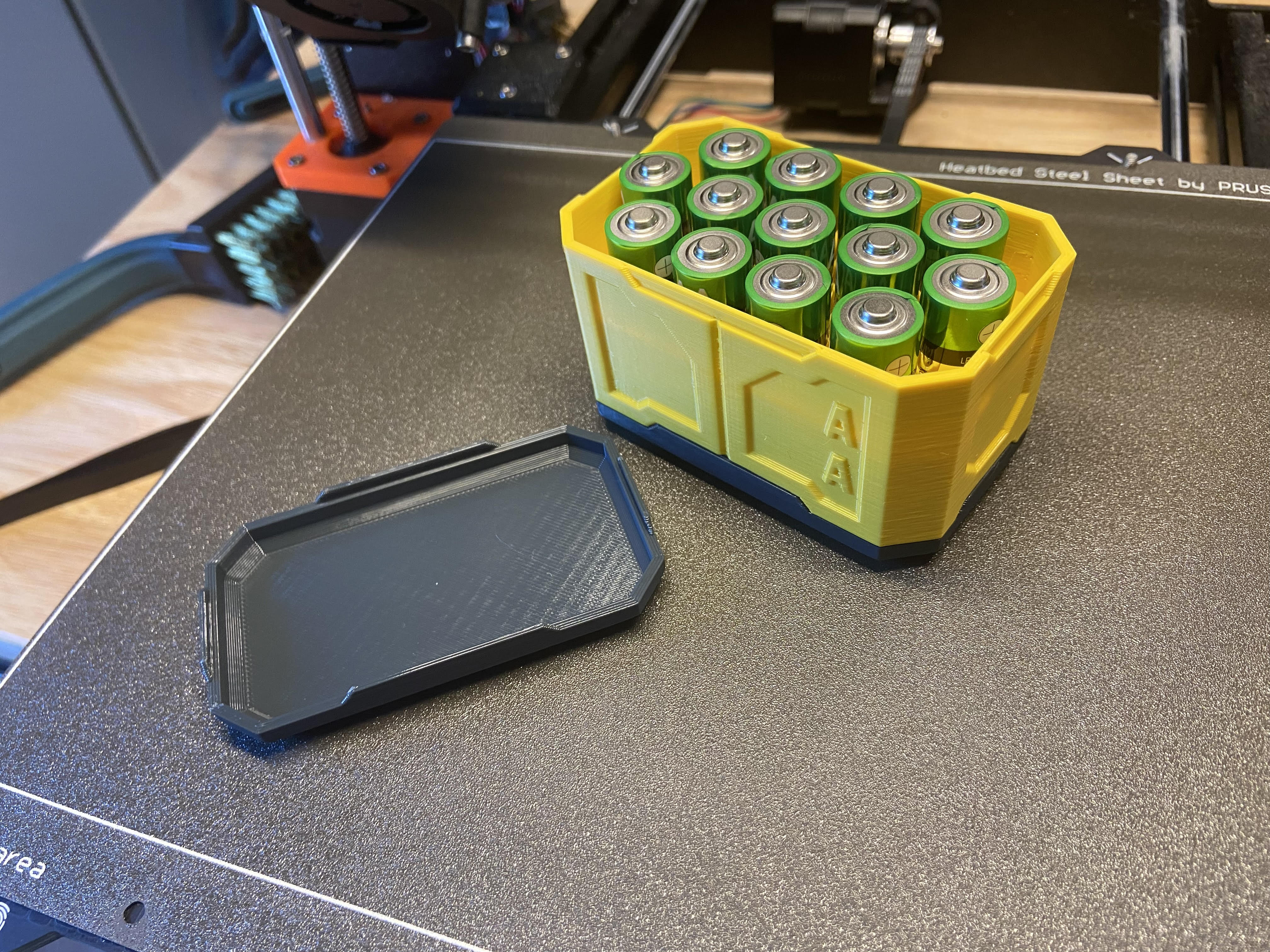 Detailed AA Battery Box