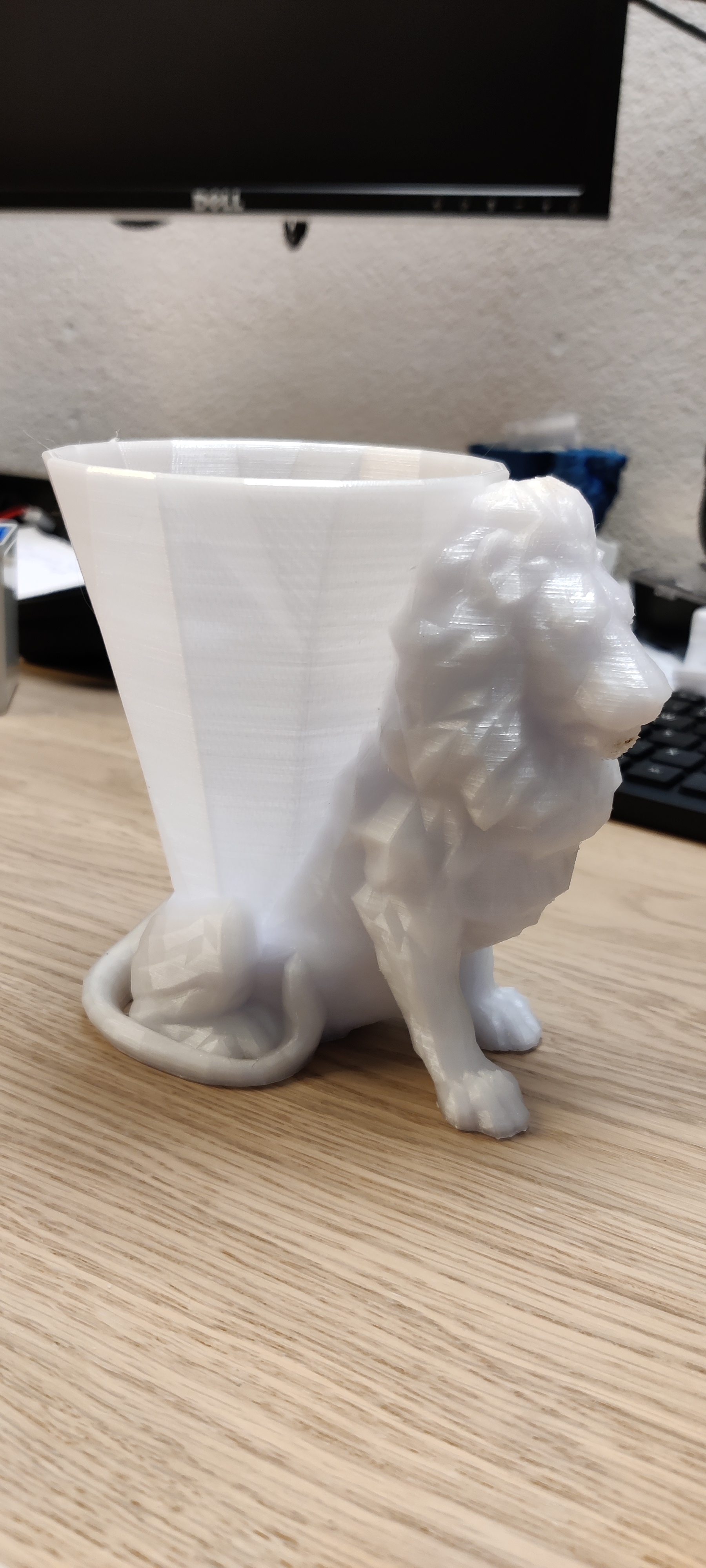 Prusament Lion - Toothbrush Mug 3D model thumbnail