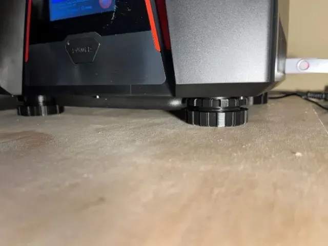 Elegoo Saturn 2 Leveling feet