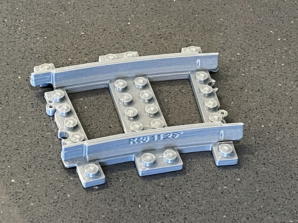 R40 Half Curve L-Gauge Train Track - Compatiple with LEGO Track