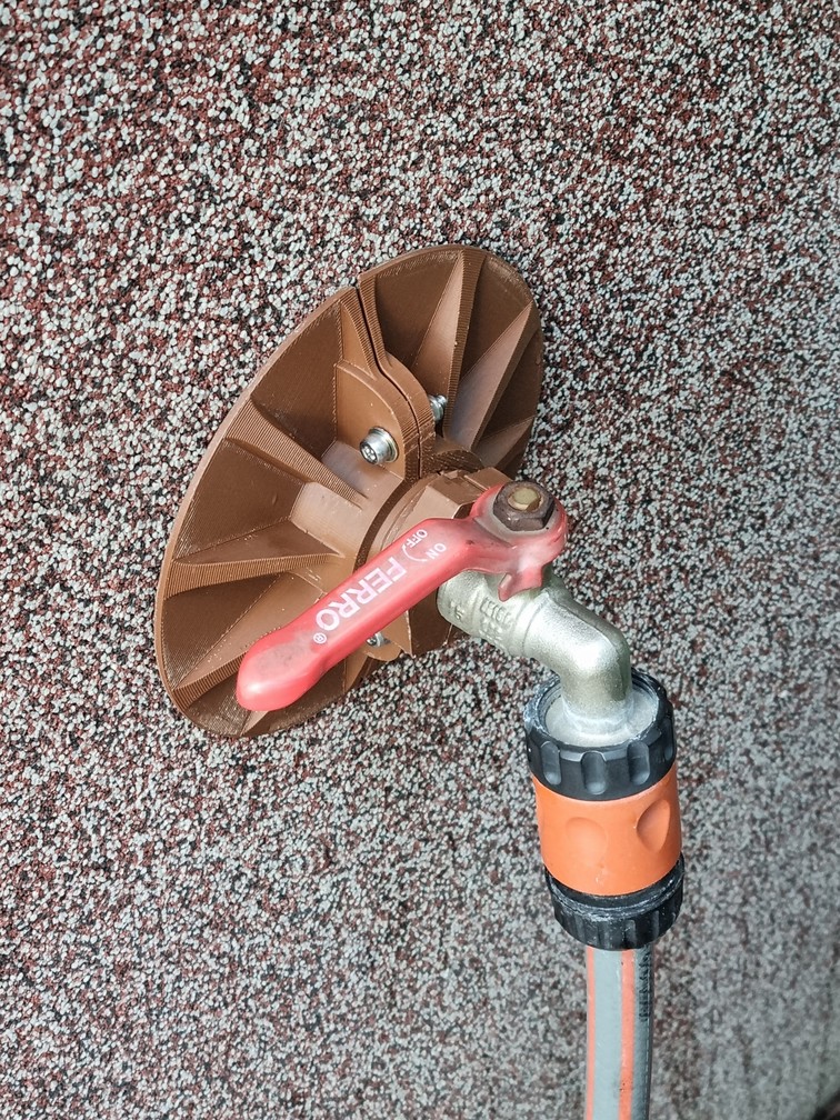 Garden pipe stabilizer